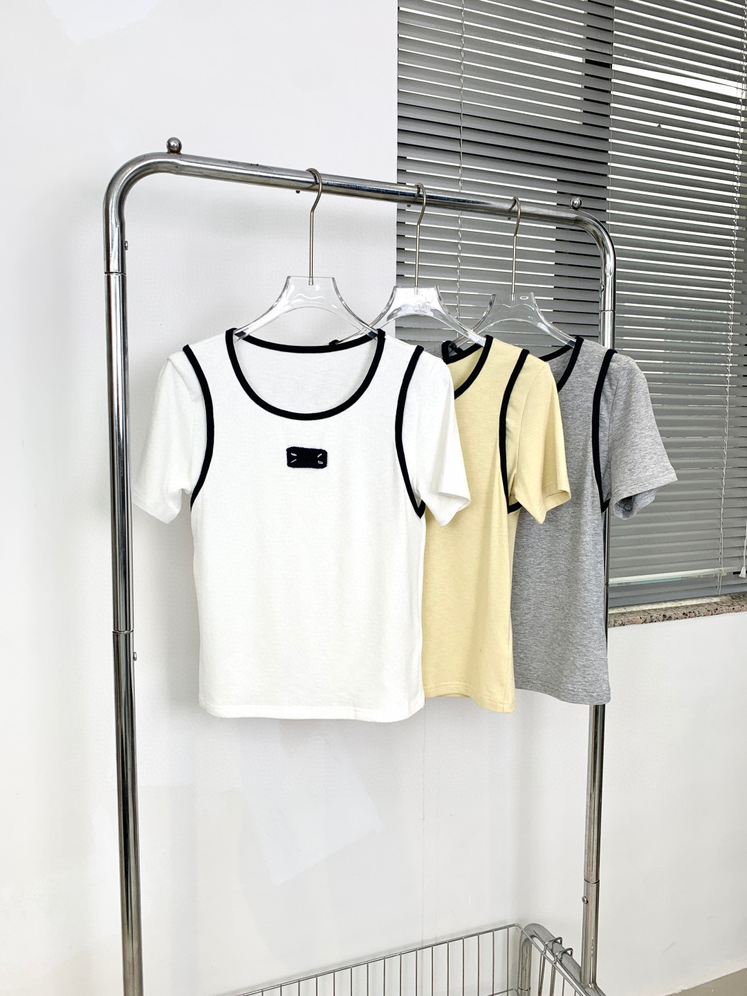 🛒𝐍𝐄𝐖 · 𝟐𝟎𝟐6/爆款现货设计师 原创｜2026新款短袖T云感舒适的系列！上身的触感谁穿谁知道的舒