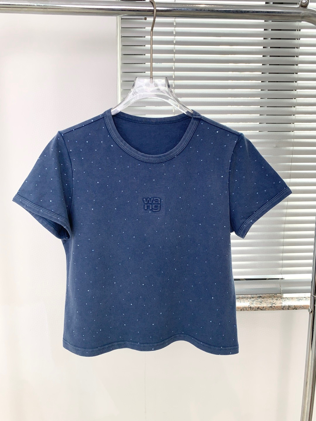 🛒𝐍𝐄𝐖 · 𝟐𝟎𝟐6/爆款现货设计师 原创｜2026新款扎染烫钻短袖T云感舒适的系列！上身的触感谁穿谁