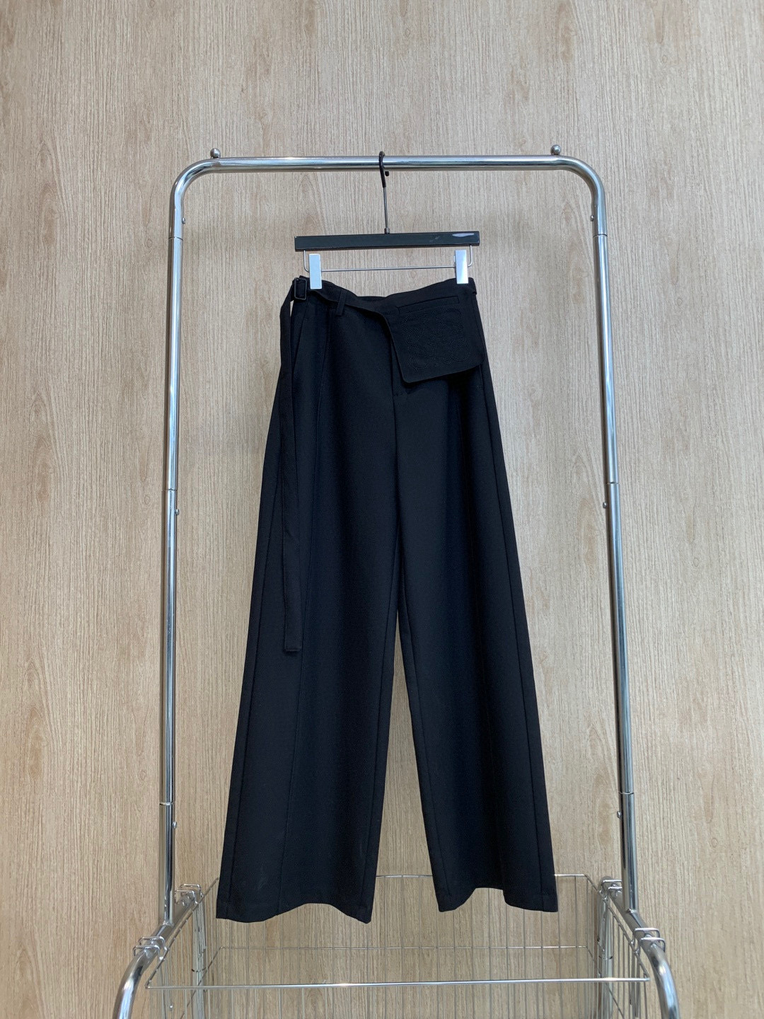 🛒𝐍𝐄𝐖 · 𝟐𝟎𝟐6/爆款现货设计师 ｜26新款腰包休闲西裤颜色百搭高级 尽显高级随意感 视觉盛宴 四