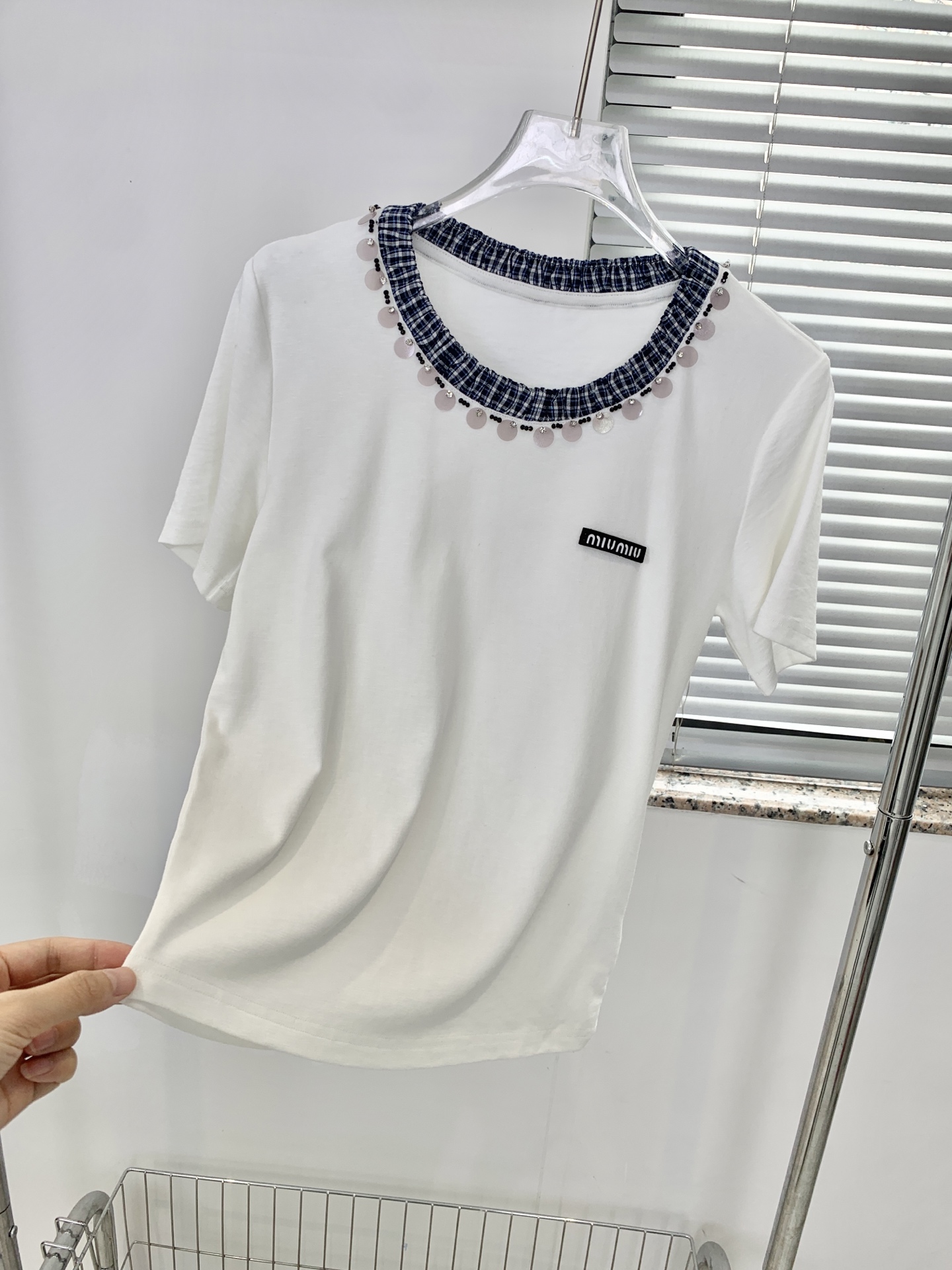 🛒𝐍𝐄𝐖 · 𝟐𝟎𝟐6/爆款现货设计师 原创｜2026新款格纹拼接短袖T云感舒适的系列！上身的触感谁穿谁