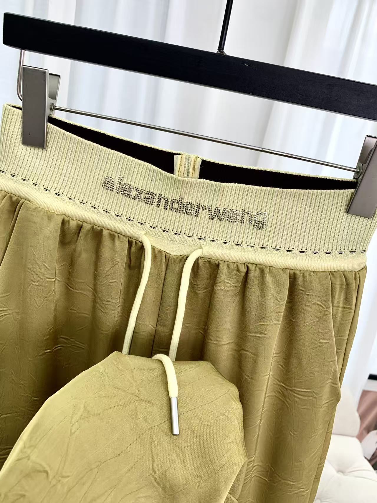 🛒𝐍𝐄𝐖 · 𝟐𝟎𝟐6/爆款现货设计师 原创｜26新款抽绳休闲裤颜色百搭高级 尽显高级随意感 视觉盛宴 