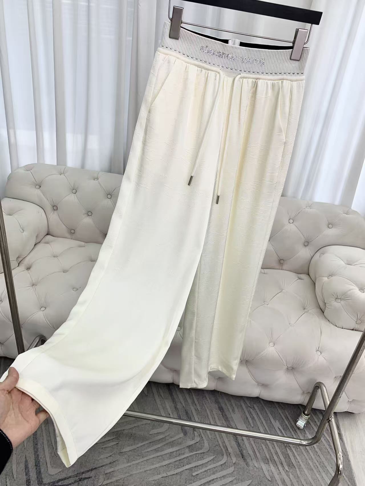 🛒𝐍𝐄𝐖 · 𝟐𝟎𝟐6/爆款现货设计师 原创｜26新款抽绳休闲裤颜色百搭高级 尽显高级随意感 视觉盛宴 