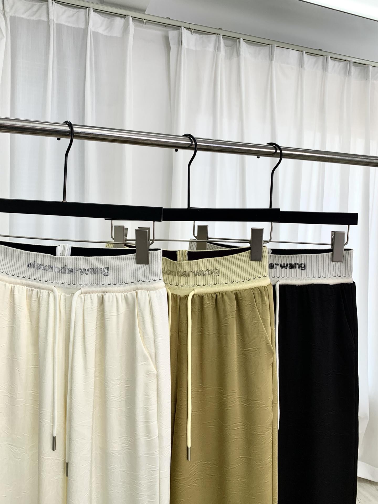 🛒𝐍𝐄𝐖 · 𝟐𝟎𝟐6/爆款现货设计师 原创｜26新款抽绳休闲裤颜色百搭高级 尽显高级随意感 视觉盛宴 