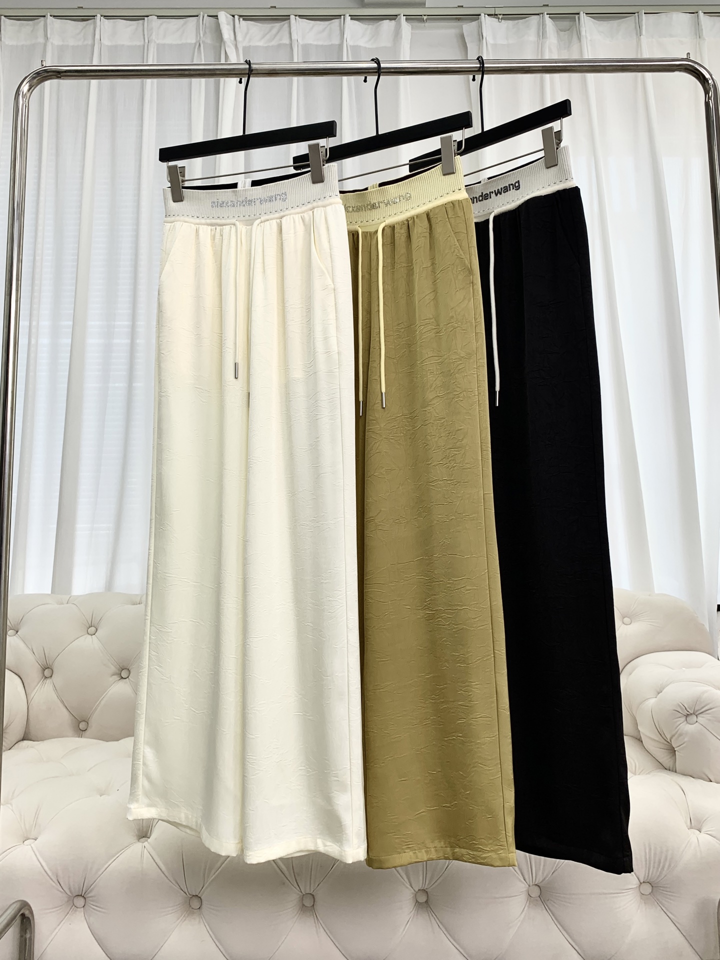 🛒𝐍𝐄𝐖 · 𝟐𝟎𝟐6/爆款现货设计师 原创｜26新款抽绳休闲裤颜色百搭高级 尽显高级随意感 视觉盛宴 