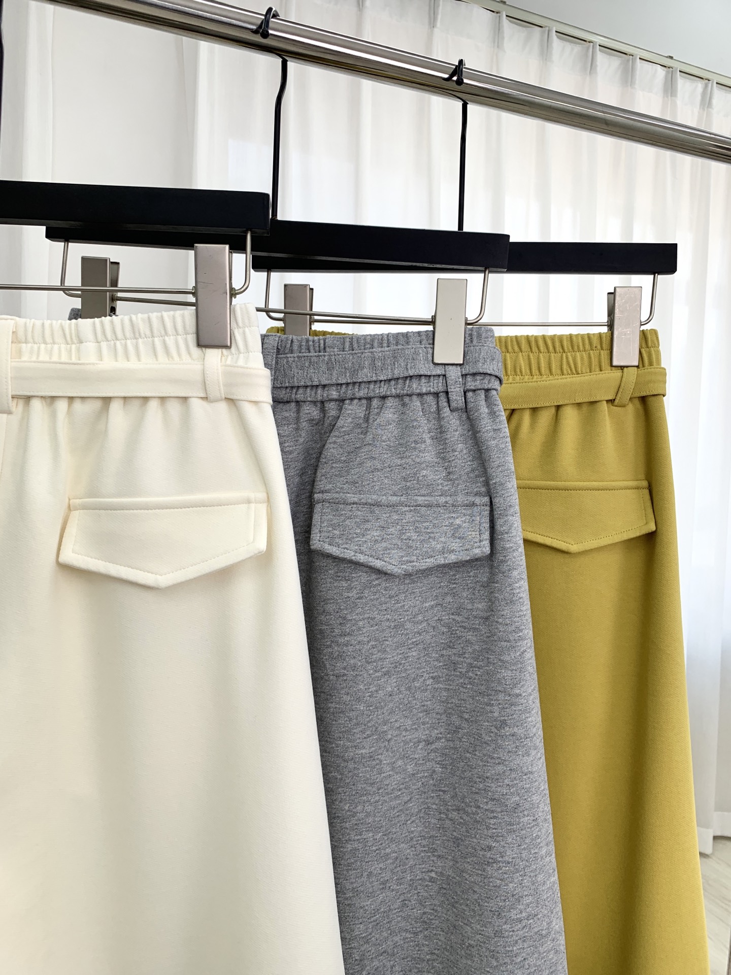 🛒𝐍𝐄𝐖 · 𝟐𝟎𝟐6/爆款现货设计师 原创｜26新款腰带休闲裤颜色百搭高级 尽显高级随意感 视觉盛宴 