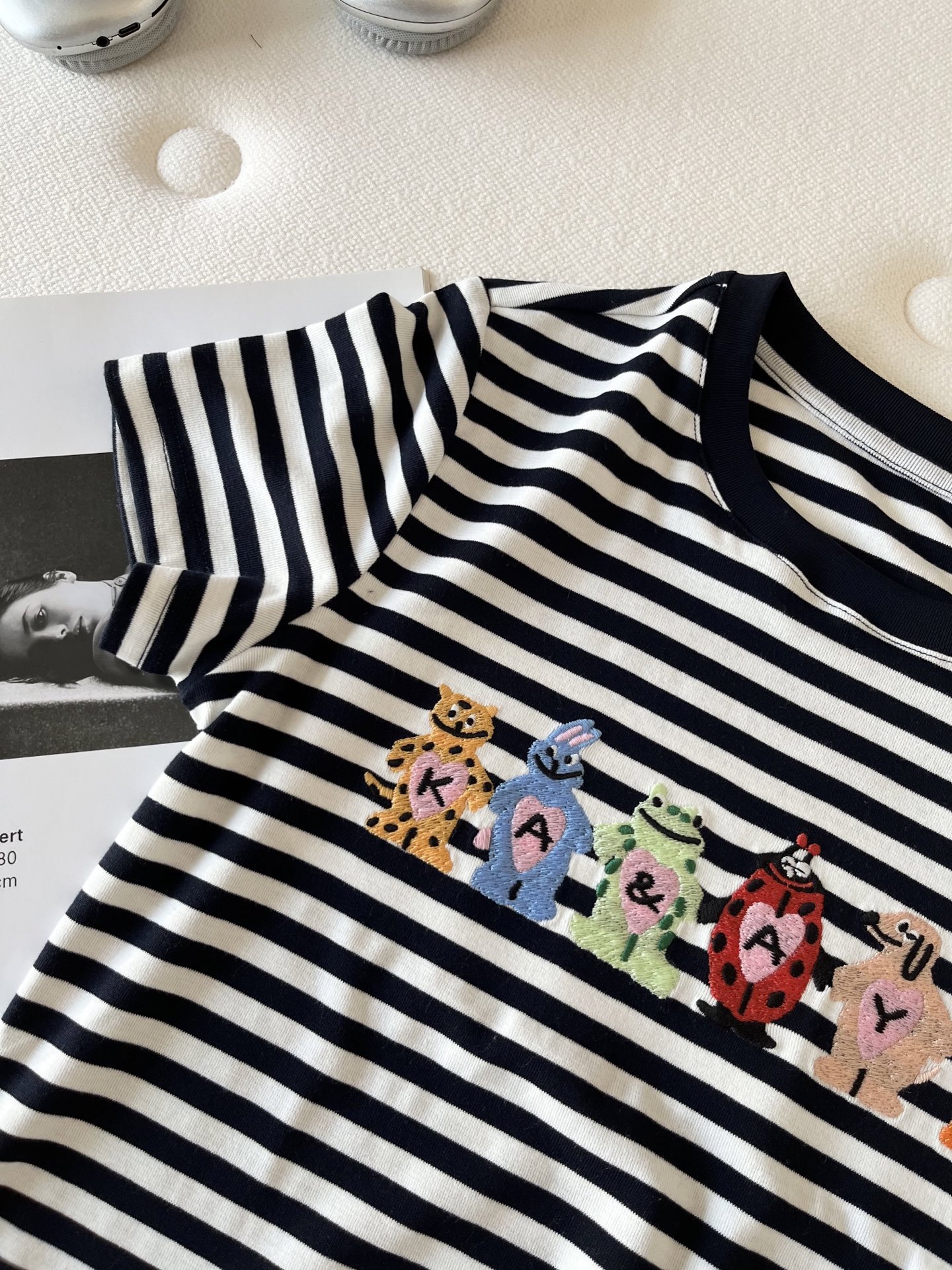 🛒𝐍𝐄𝐖 · 𝟐𝟎𝟐6/爆款现货【春夏上新】 设计师小众｜2026新款立体卡通刺绣工艺款弹力T恤高订面料