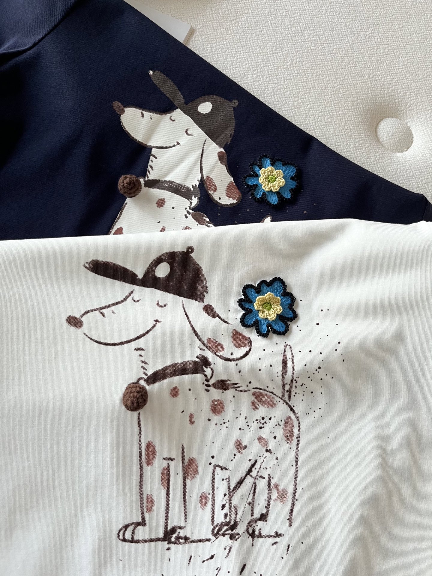 🛒𝐍𝐄𝐖 · 𝟐𝟎𝟐6/爆款现货【春夏上新】 设计师小众｜2026新款撞色立体手工钩花工艺款弹力T恤高订