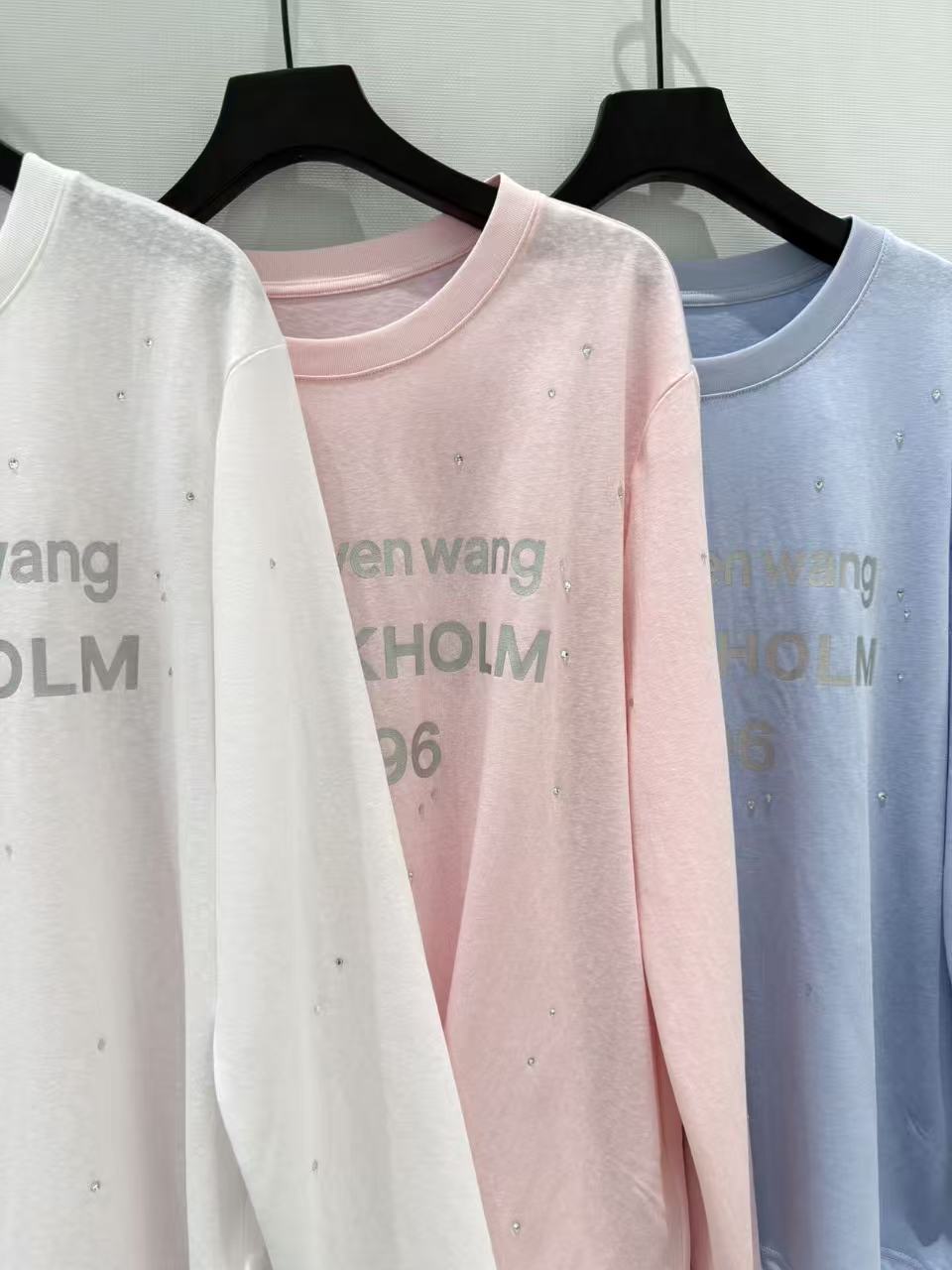 🛒𝐍𝐄𝐖 · 𝟐𝟎𝟐6/爆款现货设计师 原创｜26新品长袖罩衫精致宽松版型上身巨显瘦！定制最新工艺 低调