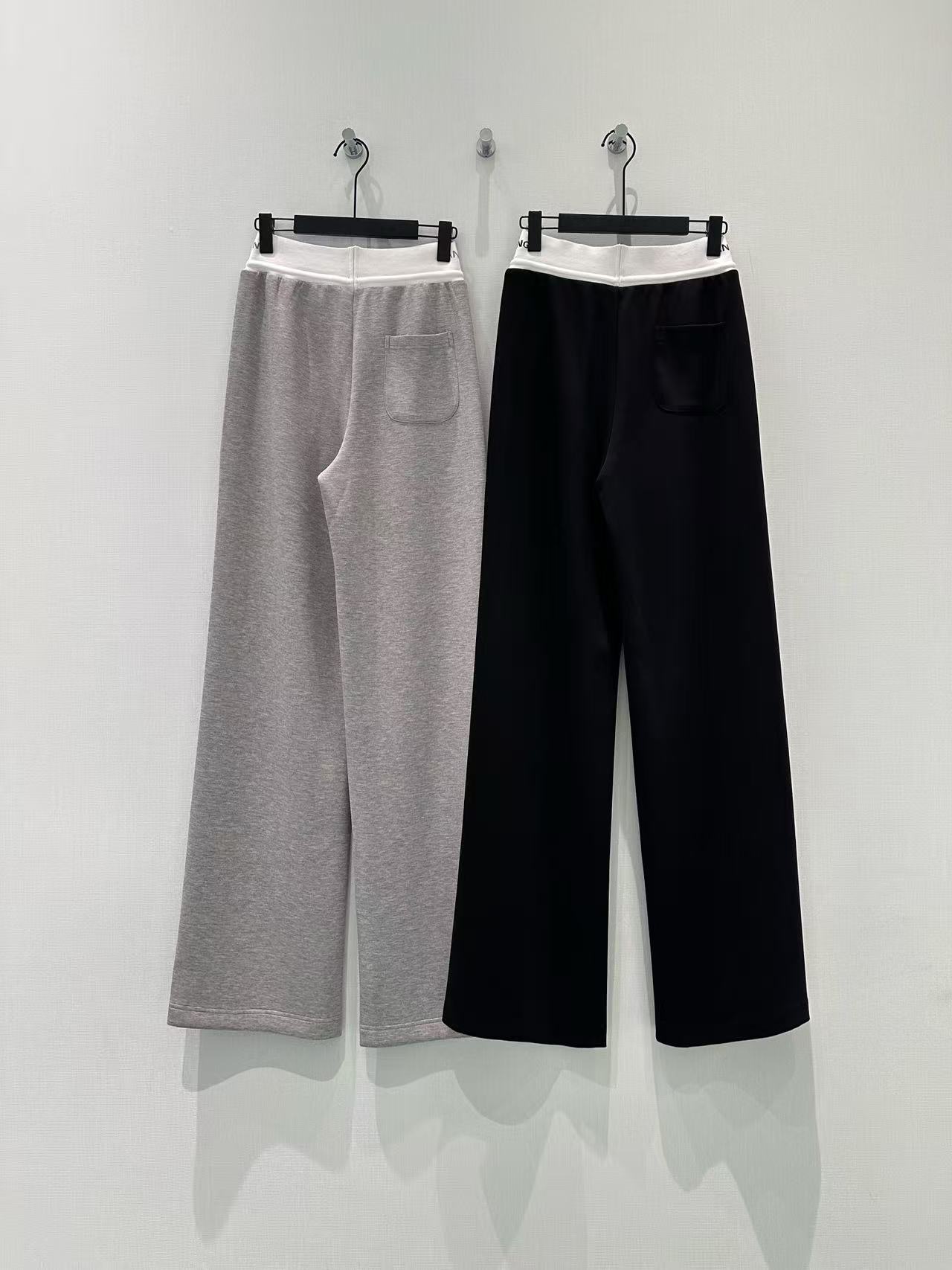 🛒𝐍𝐄𝐖 · 𝟐𝟎𝟐6/爆款现货原创 设计师｜女神同款抽绳休闲裤这款裤子选用优质面料，工艺设计，清新的色