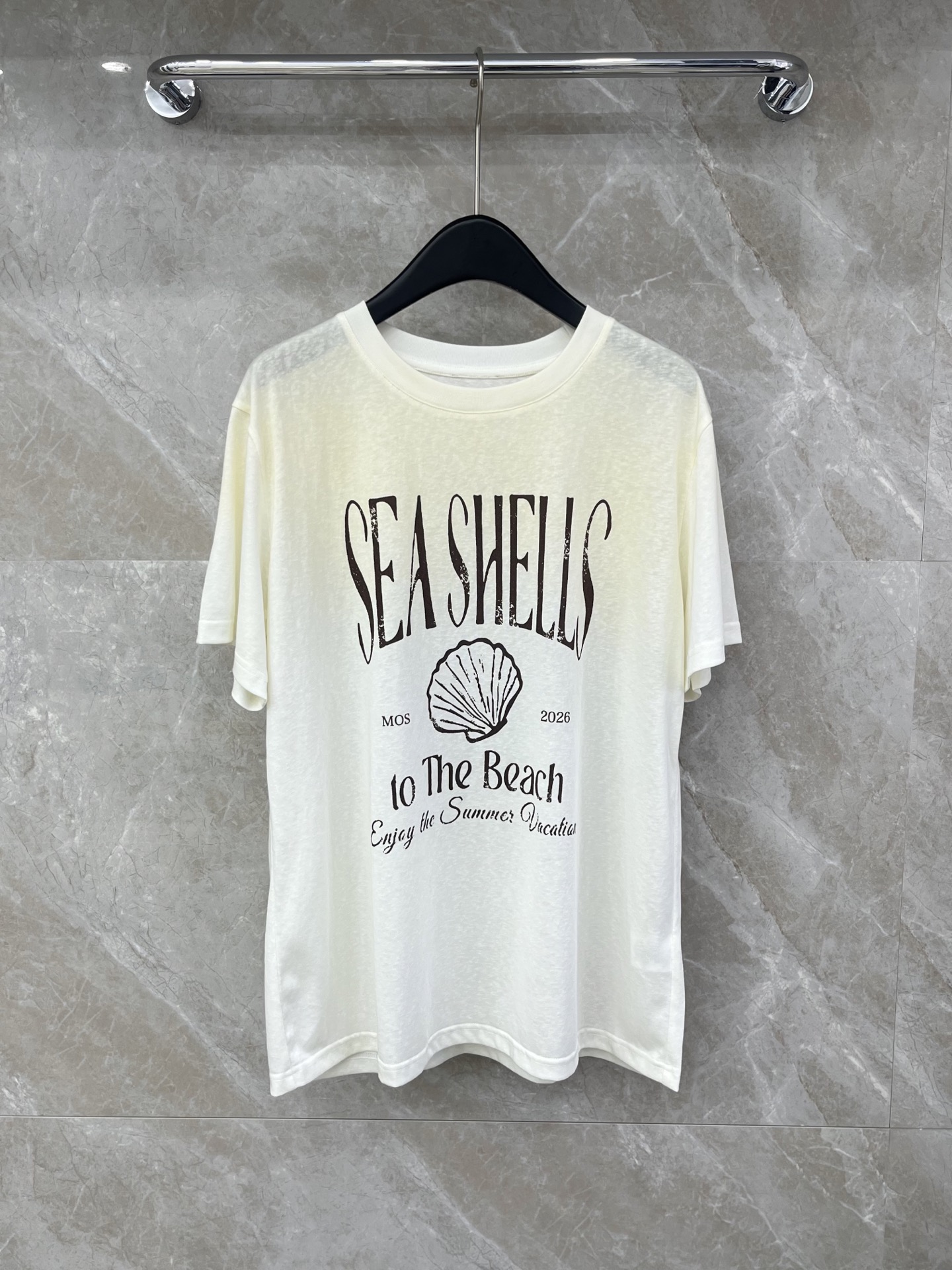 🛒𝐍𝐄𝐖 · 𝟐𝟎𝟐6/爆款现货原单品质 小众｜2026新品圆领渐变色印花字母𝑇𝑒𝑒定制YB材质 透气舒