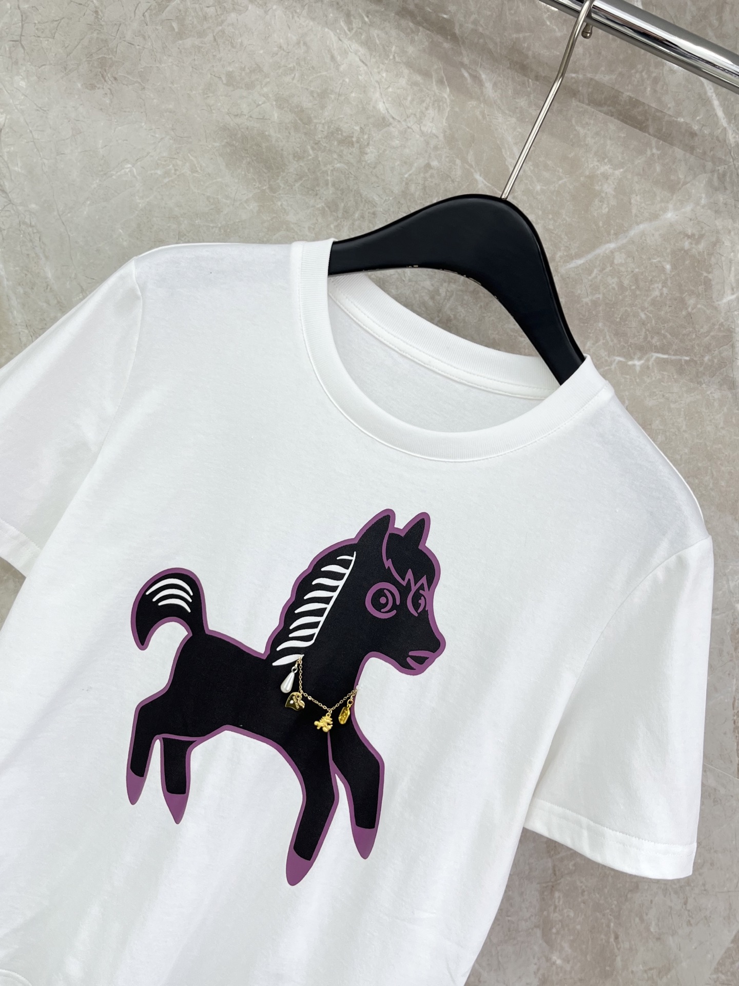 🛒𝐍𝐄𝐖 · 𝟐𝟎𝟐6/爆款现货原单品质 小众｜2026新品圆链条⛓️小马印花𝑇𝑒𝑒定制YB材质 透气舒