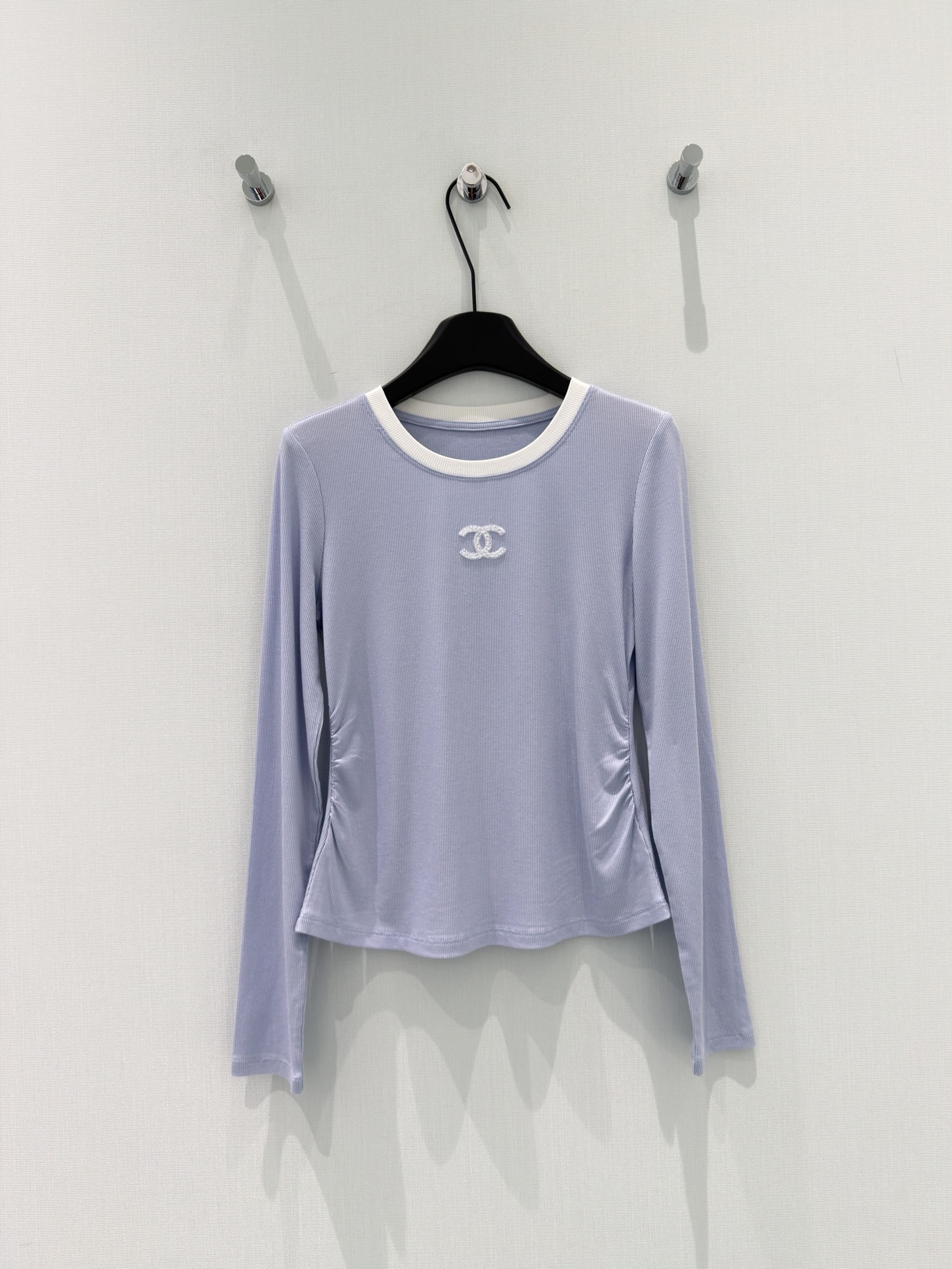 🛒𝐍𝐄𝐖 · 𝟐𝟎𝟐6/爆款现货设计师 原创｜2026新款天丝长袖打底衫云感舒适的系列！上身的触感谁穿谁