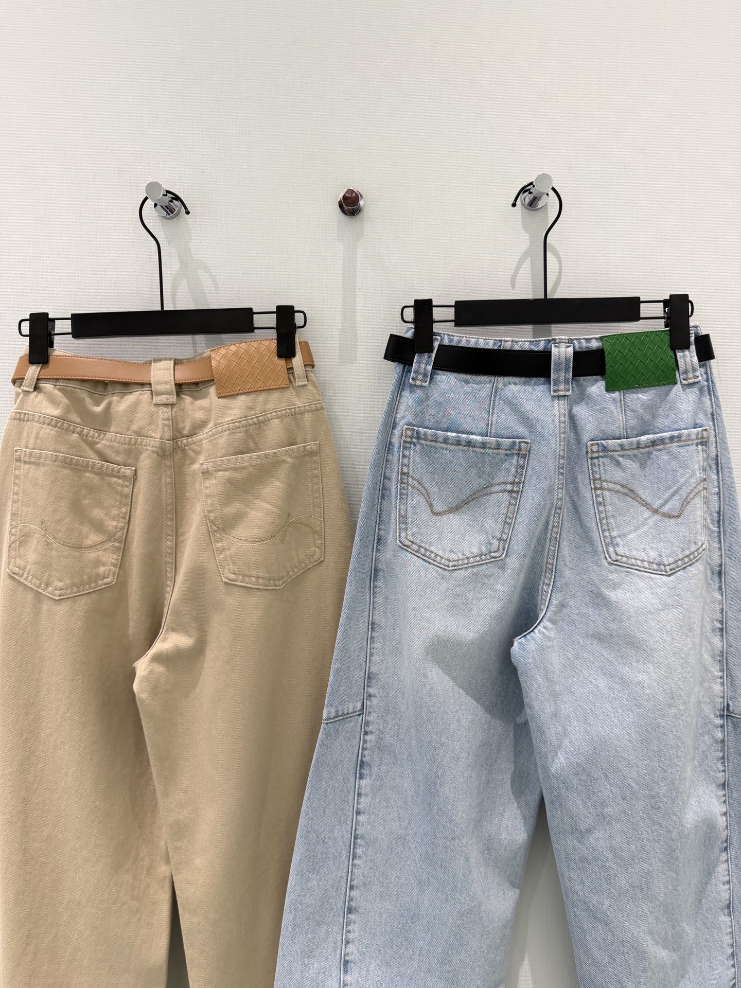 🛒𝐍𝐄𝐖 · 𝟐𝟎𝟐6/爆款现货设计师 原创｜工装式镰刀牛仔裤采用高端定制面料，牛仔穿起来非常舒适，常规