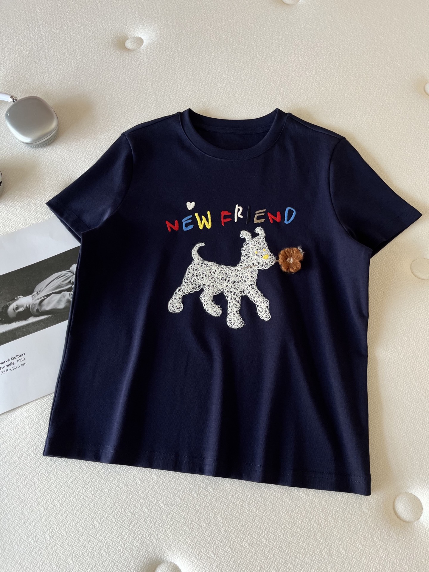 🛒𝐍𝐄𝐖 · 𝟐𝟎𝟐6/爆款现货【春夏上新】 设计师小众｜2026新款撞色立体刺绣手工花朵工艺款弹力T恤