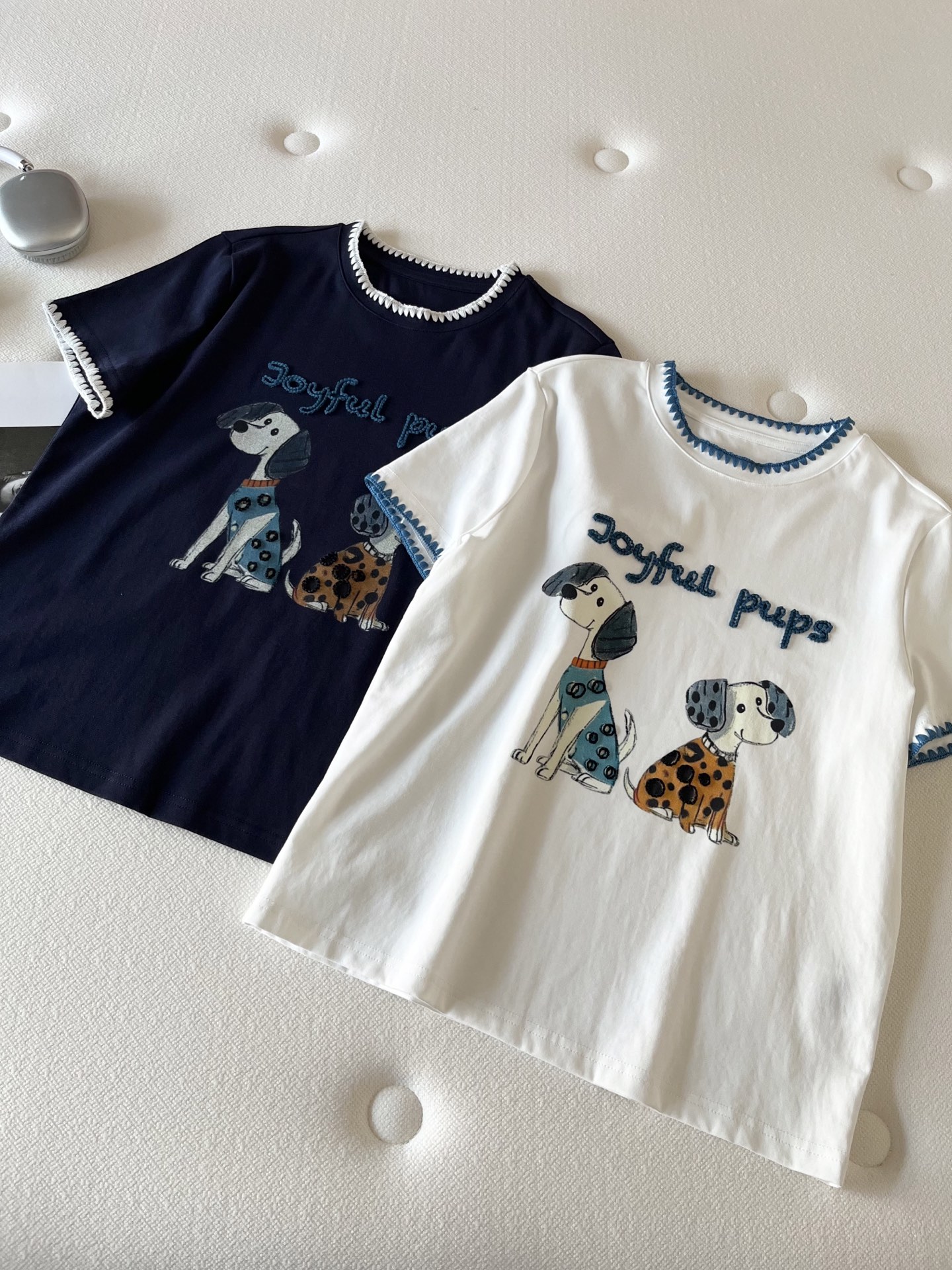 🛒𝐍𝐄𝐖 · 𝟐𝟎𝟐6/爆款现货【春夏上新】 设计师小众｜2026新款撞色狗牙撞色刺绣工艺款弹力T恤高订