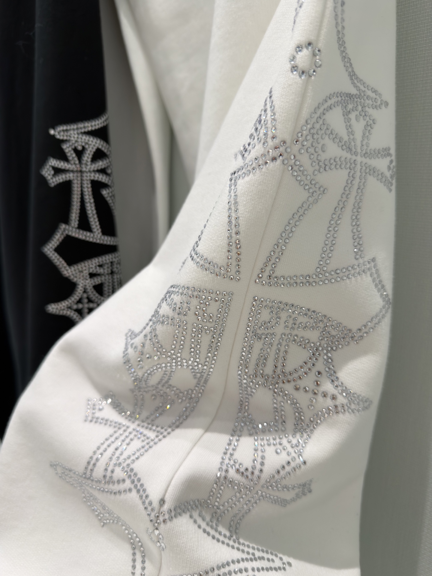 🛒𝐍𝐄𝐖 · 𝟐𝟎𝟐6/爆款现货原创 设计师｜女神同款双腰头抽绳休闲裤这款裤子选用优质面料，工艺设计，清