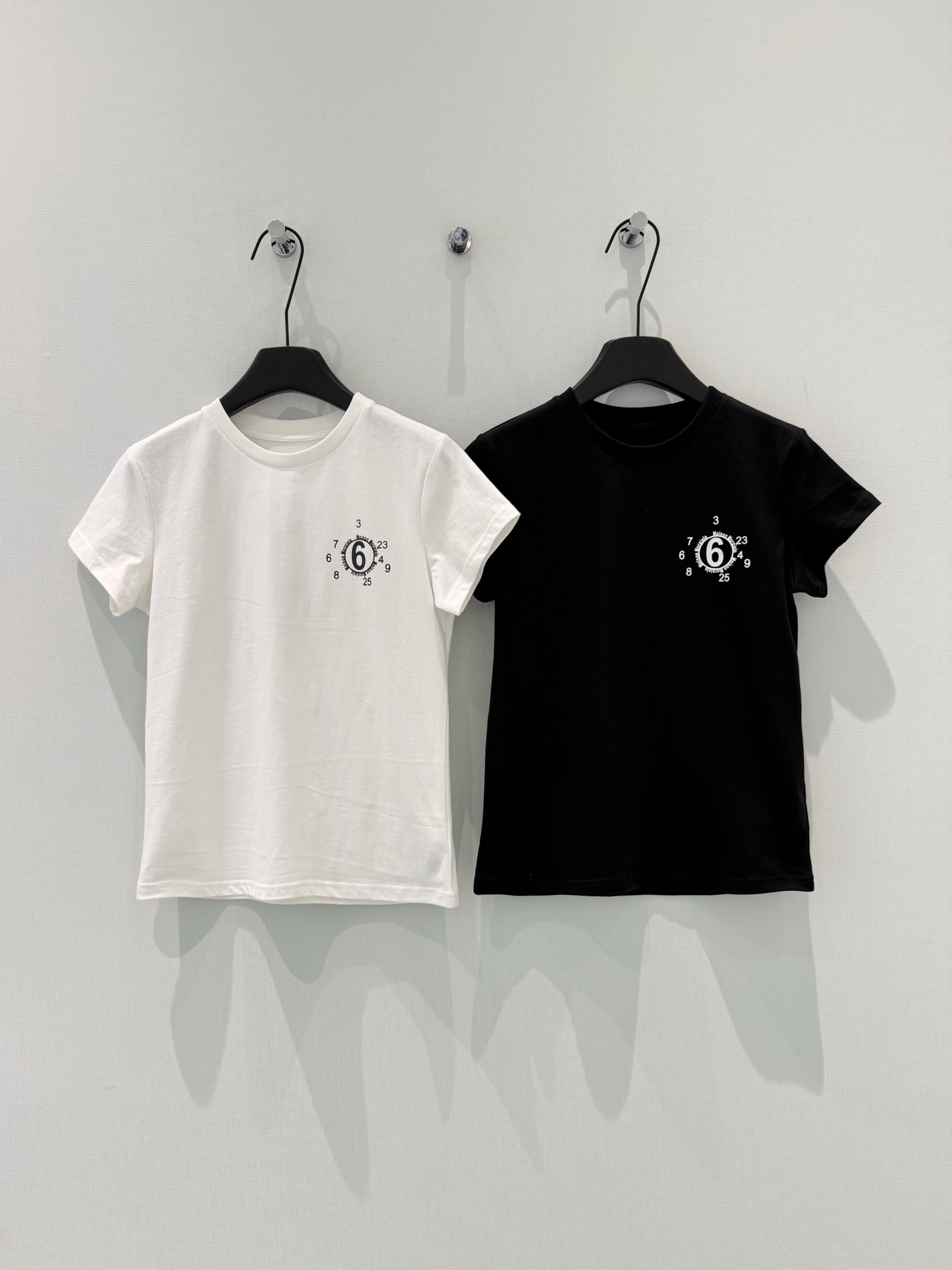 🛒𝐍𝐄𝐖 · 𝟐𝟎𝟐6/爆款现货原单品质 小众｜2026新品印花𝑇𝑒𝑒定制YB材质 透气舒适 质感十足 