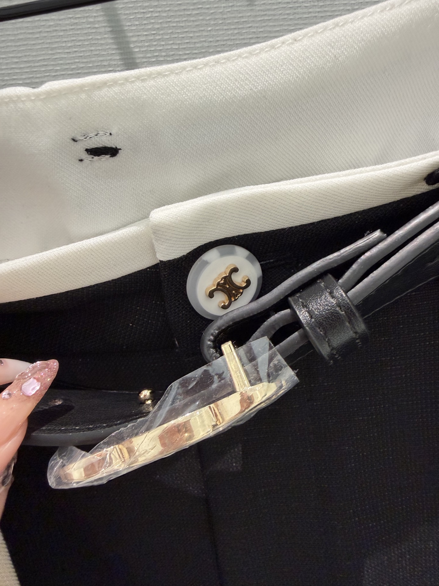 🛒𝐍𝐄𝐖 · 𝟐𝟎𝟐6/爆款现货【春夏上新】设计师 ｜26新款腰带休闲西裤颜色百搭高级 尽显高级随意感 