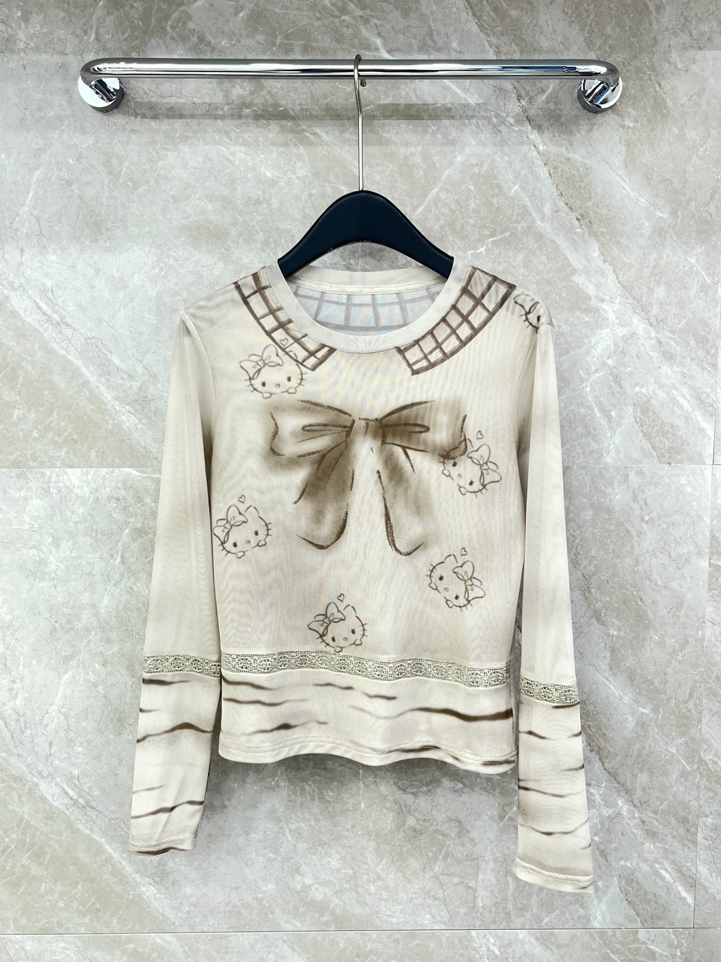 🛒𝐍𝐄𝐖 · 𝟐𝟎𝟐6/爆款现货设计师 原创｜2026新款网纱长袖打底衫云感舒适的系列！上身的触感谁穿谁