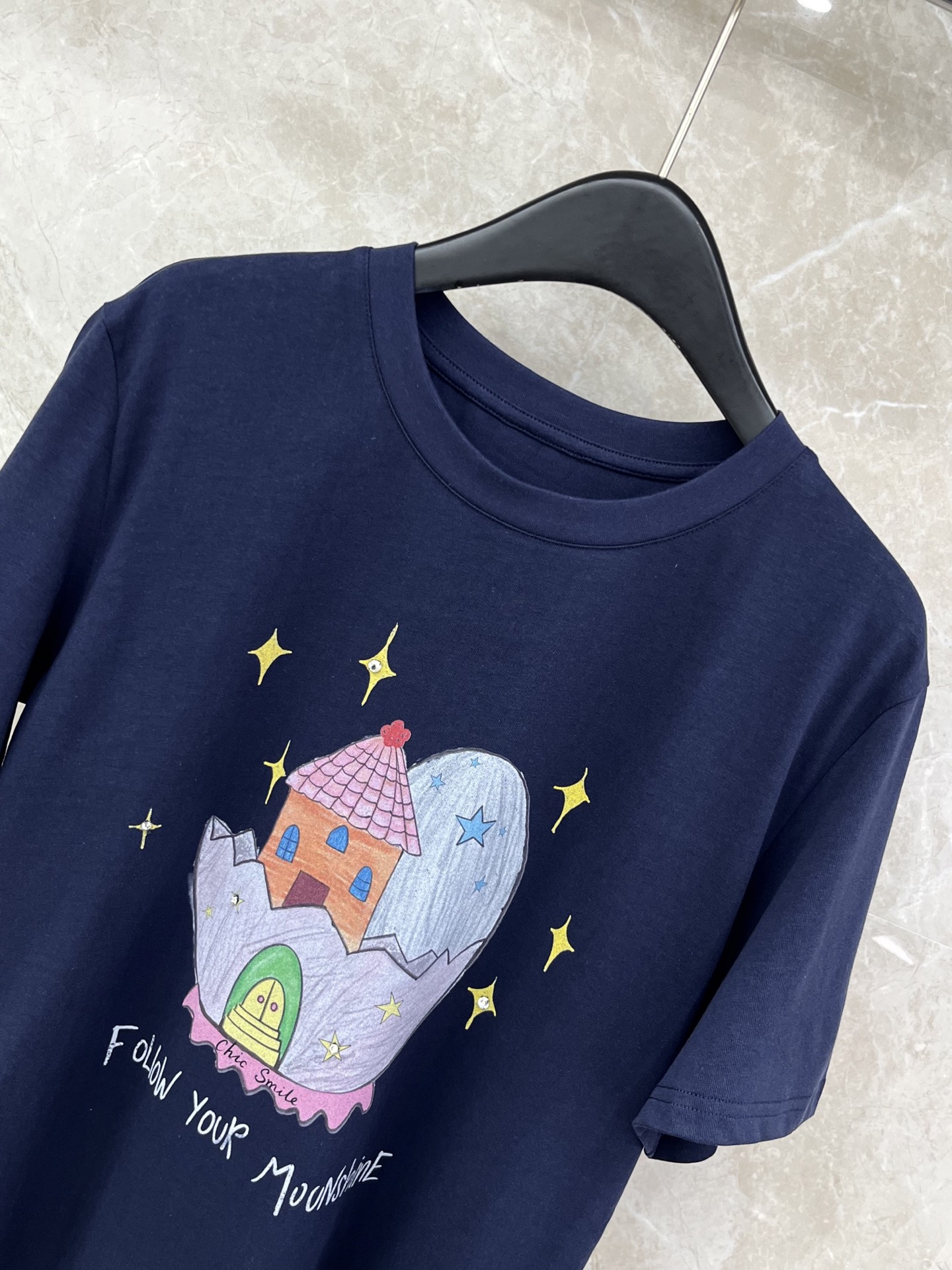 🛒𝐍𝐄𝐖 · 𝟐𝟎𝟐6/爆款现货原单品质 小众｜2026新品圆领卡通印花字母𝑇𝑒𝑒定制YB材质 透气舒适