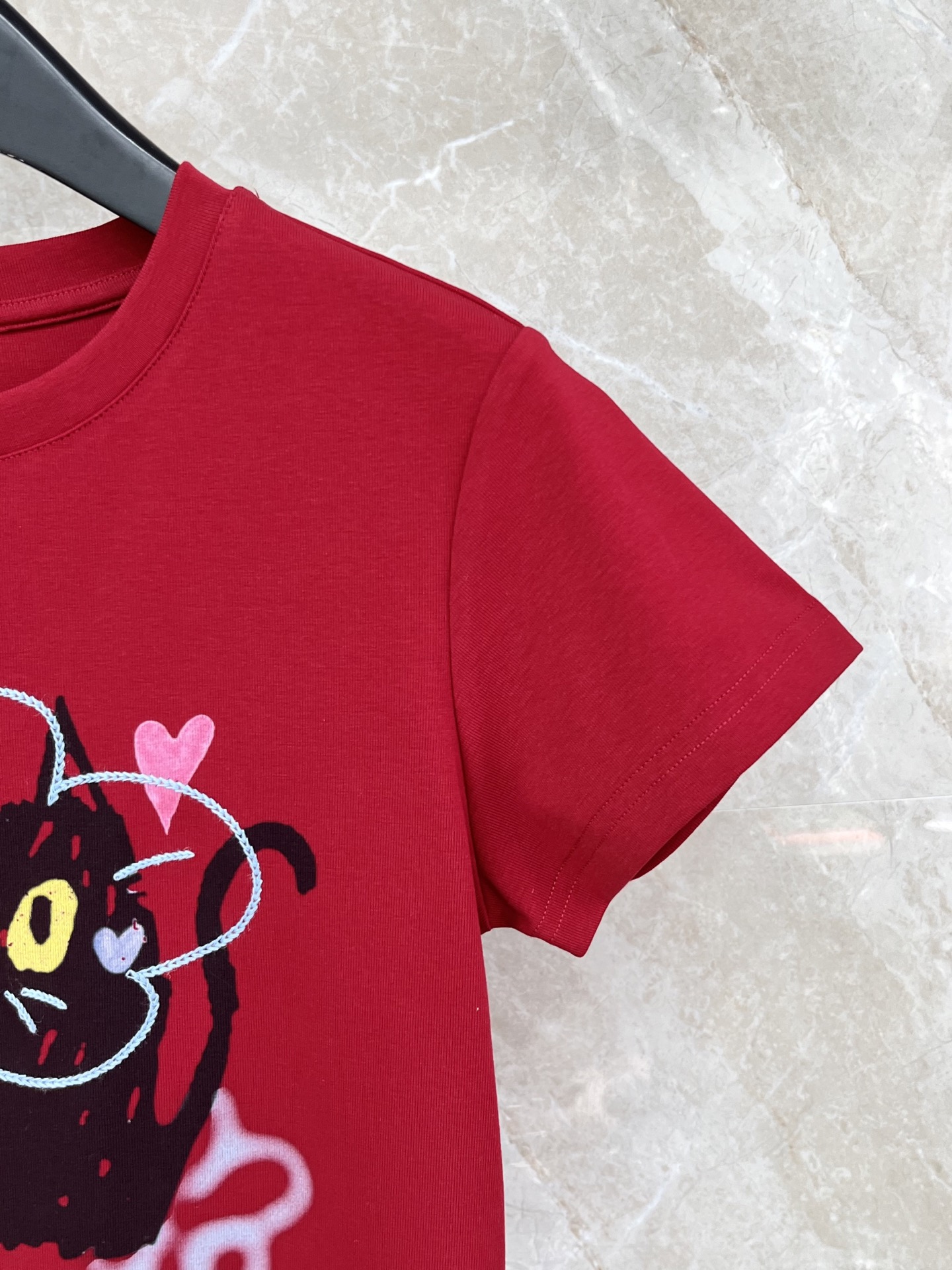 🛒𝐍𝐄𝐖 · 𝟐𝟎𝟐6/爆款现货原单品质 小众｜2026新品圆领卡通印花刺绣字母𝑇𝑒𝑒定制YB材质 透气