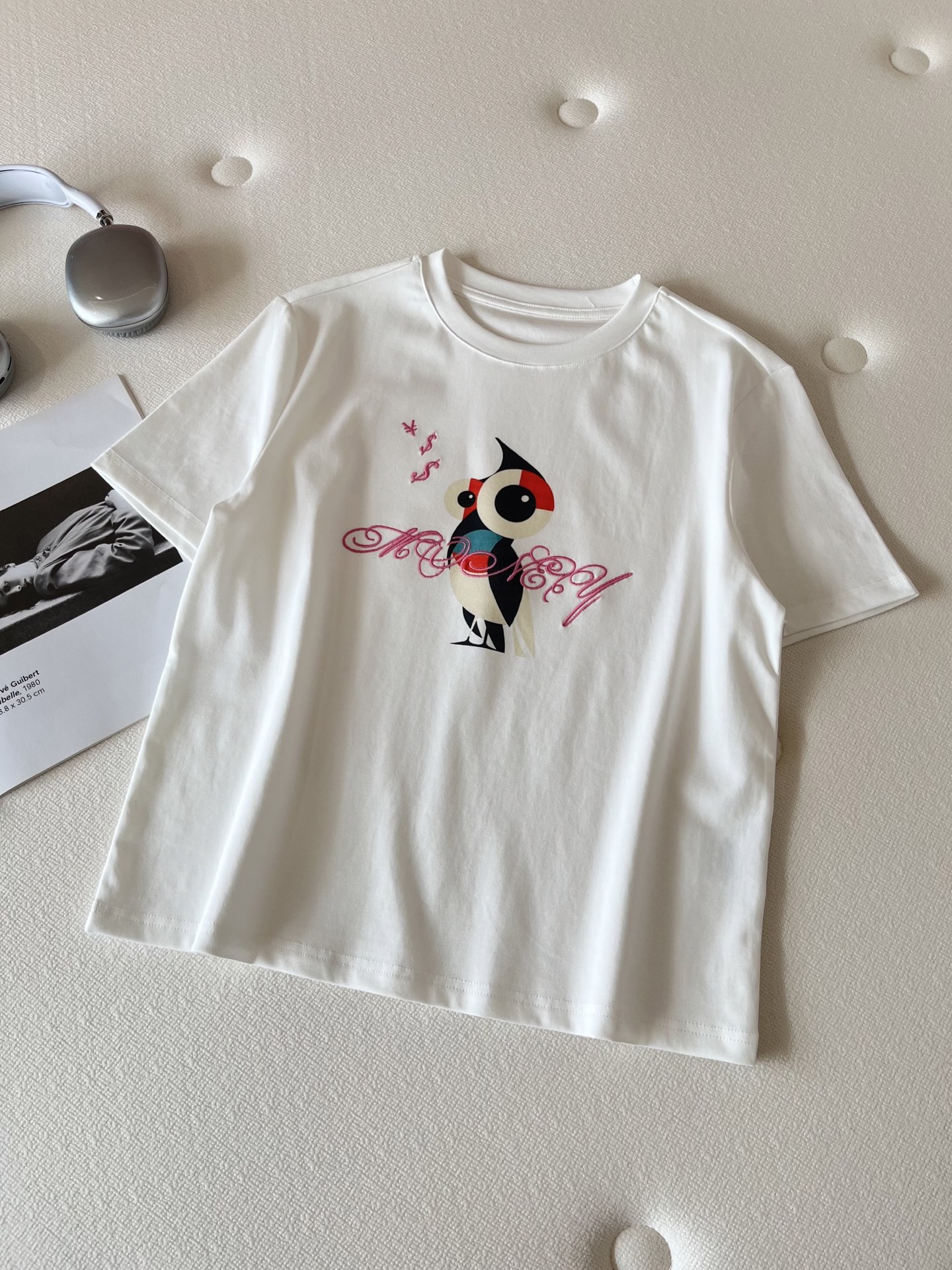 🛒𝐍𝐄𝐖 · 𝟐𝟎𝟐6/爆款现货【春夏上新】 设计师小众｜2026新款撞色猫头鹰印花刺绣工艺款弹力T恤高