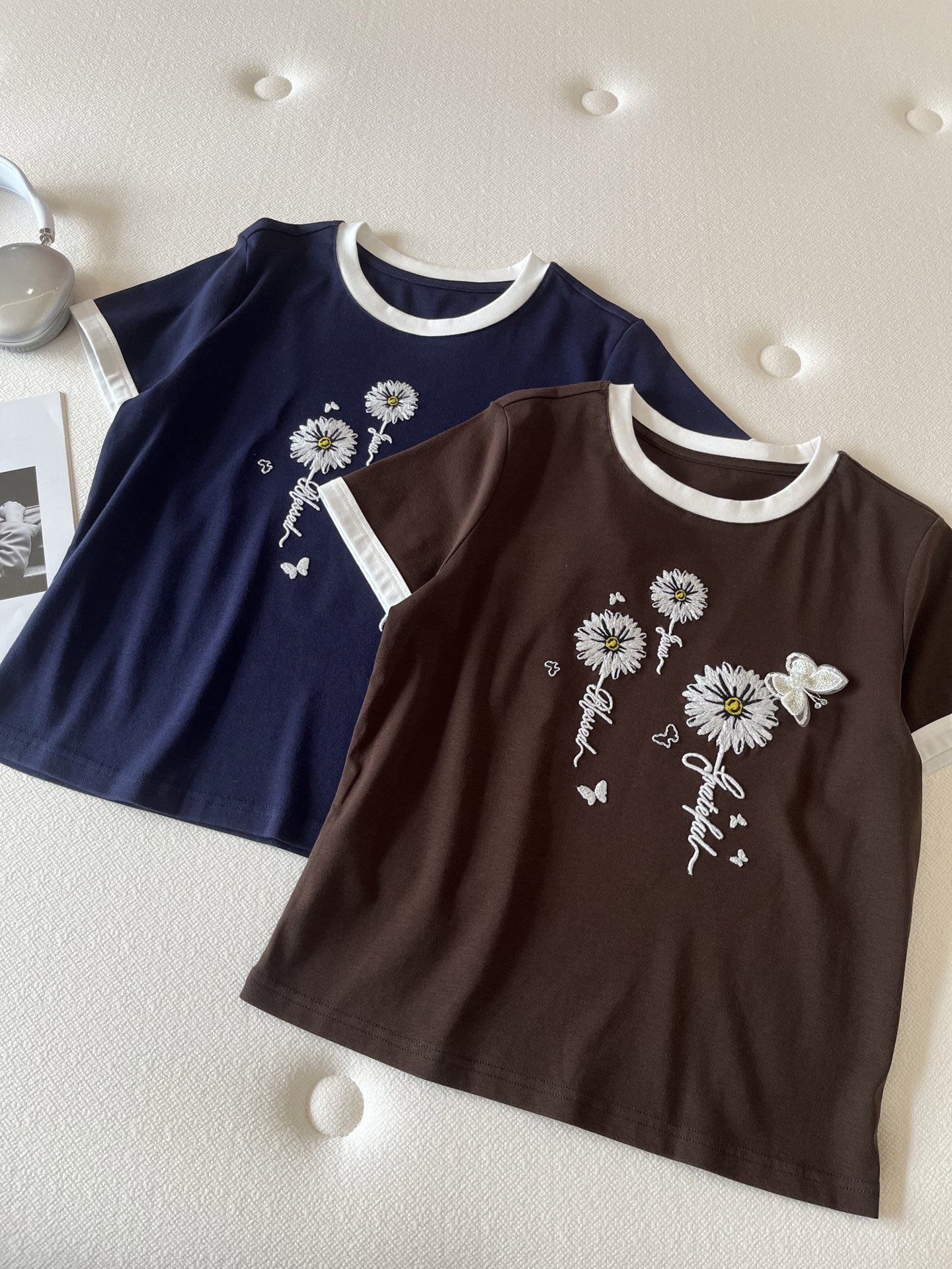 🛒𝐍𝐄𝐖 · 𝟐𝟎𝟐6/爆款现货【春夏上新】 设计师小众｜2026新款立体蝴蝶刺绣工艺款弹力T恤高订面料