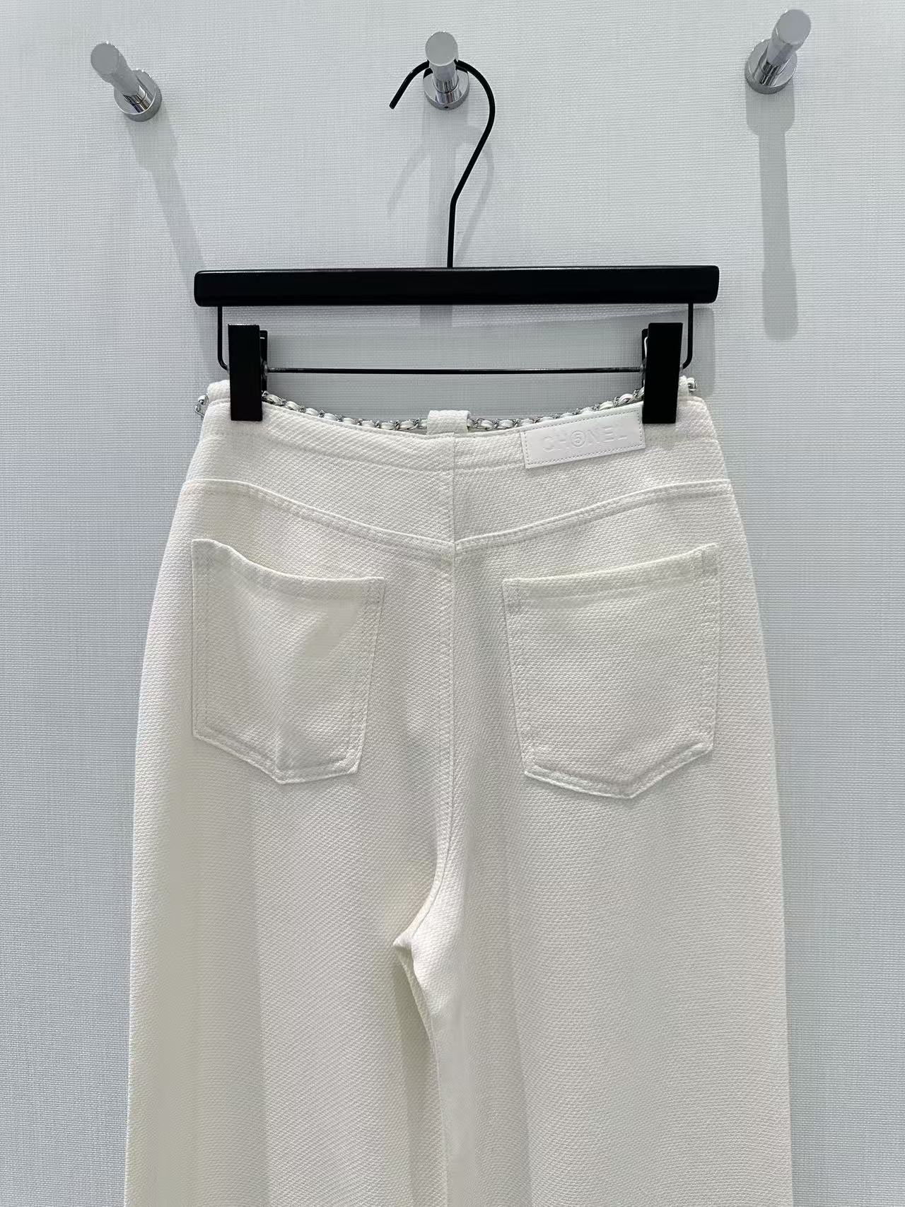 🛒𝐍𝐄𝐖 · 𝟐𝟎𝟐6/爆款现货原创 克罗星｜小香风链条⛓️牛仔裤采用高端定制细闪面料，牛仔穿起来非常舒