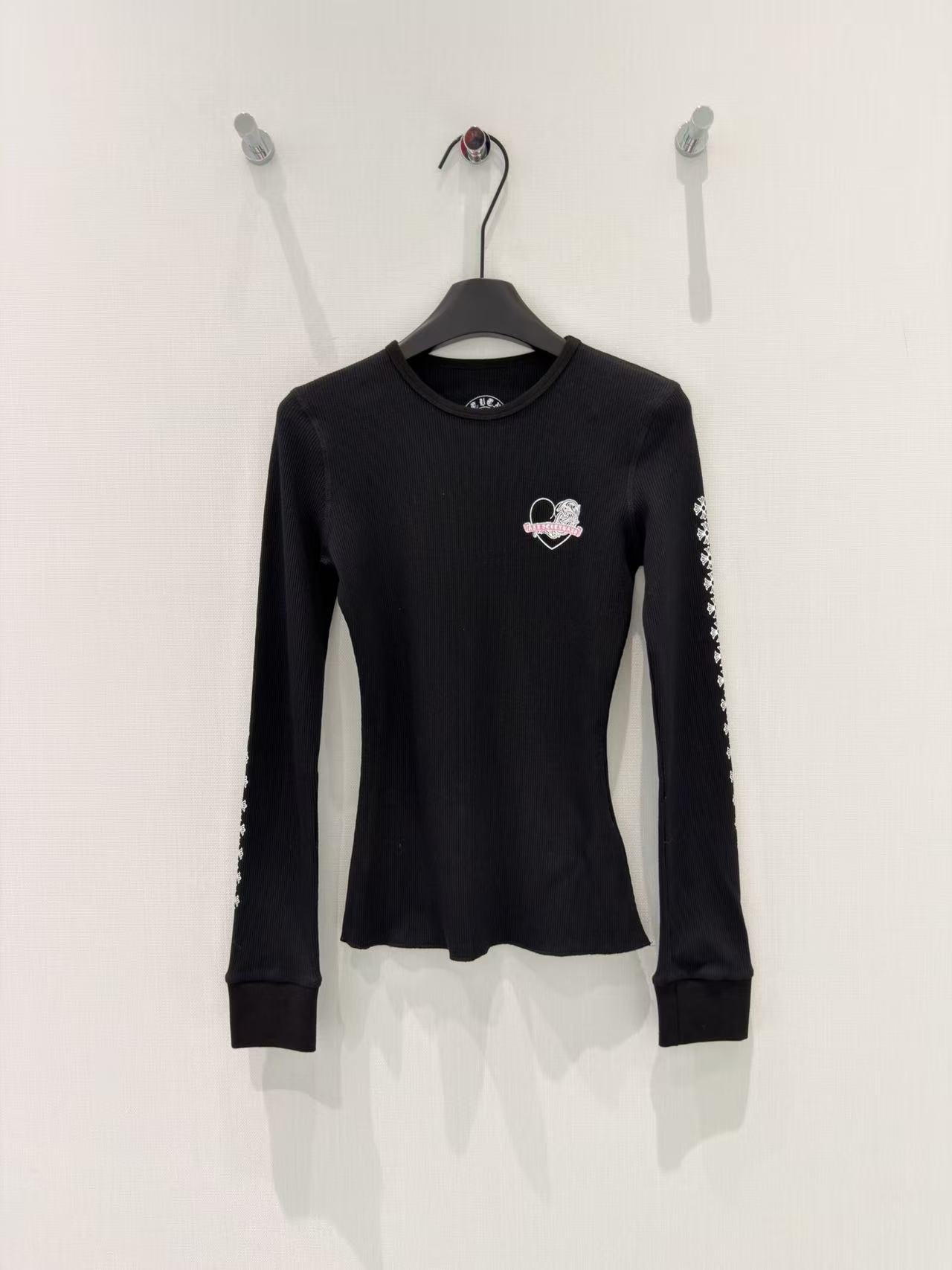 🛒𝐍𝐄𝐖 · 𝟐𝟎𝟐6/爆款现货设计师 原创｜2026新款长袖打底衫云感舒适的系列！上身的触感谁穿谁知道