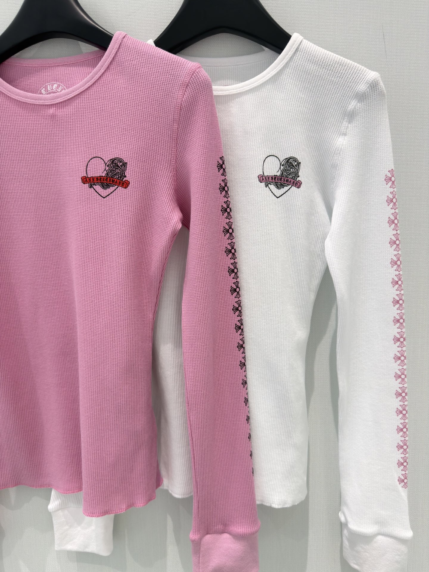 🛒𝐍𝐄𝐖 · 𝟐𝟎𝟐6/爆款现货设计师 原创｜2026新款长袖打底衫云感舒适的系列！上身的触感谁穿谁知道