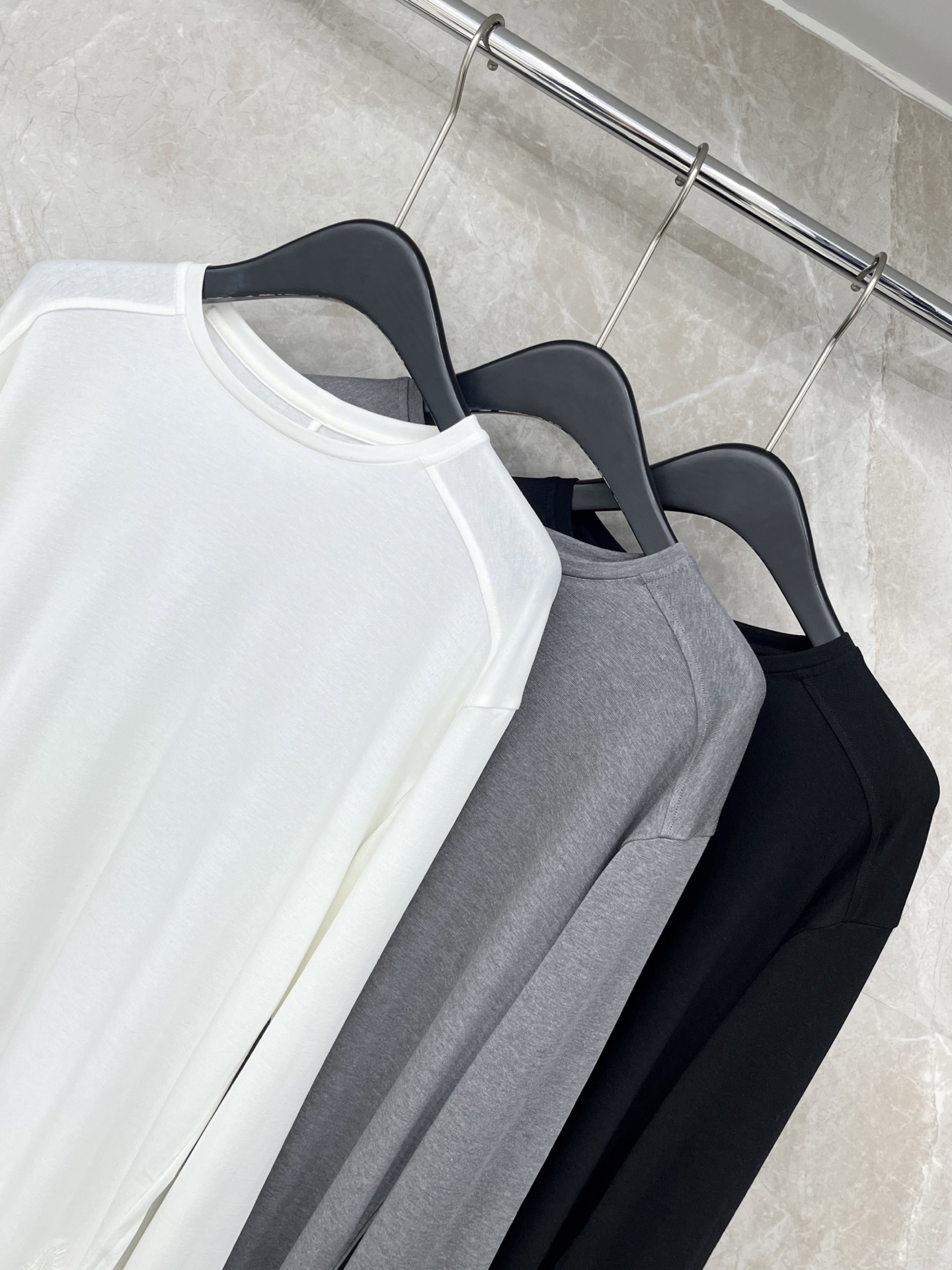 🛒𝐍𝐄𝐖 · 𝟐𝟎𝟐6/爆款现货原单品质 小众*｜2026新品长袖法式蕾丝拼接长袖T恤精致甜美风设计 高