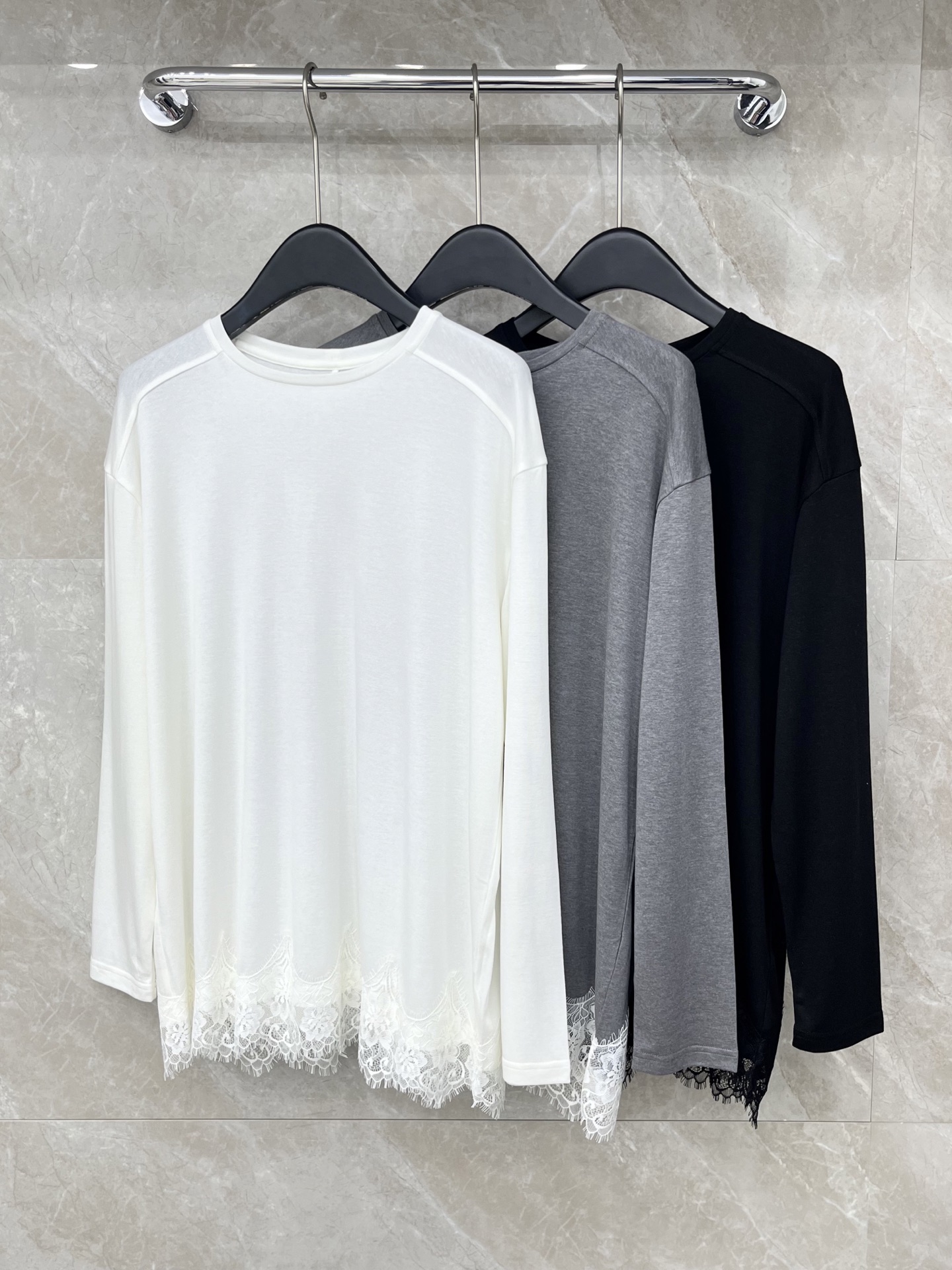 🛒𝐍𝐄𝐖 · 𝟐𝟎𝟐6/爆款现货原单品质 小众*｜2026新品长袖法式蕾丝拼接长袖T恤精致甜美风设计 高