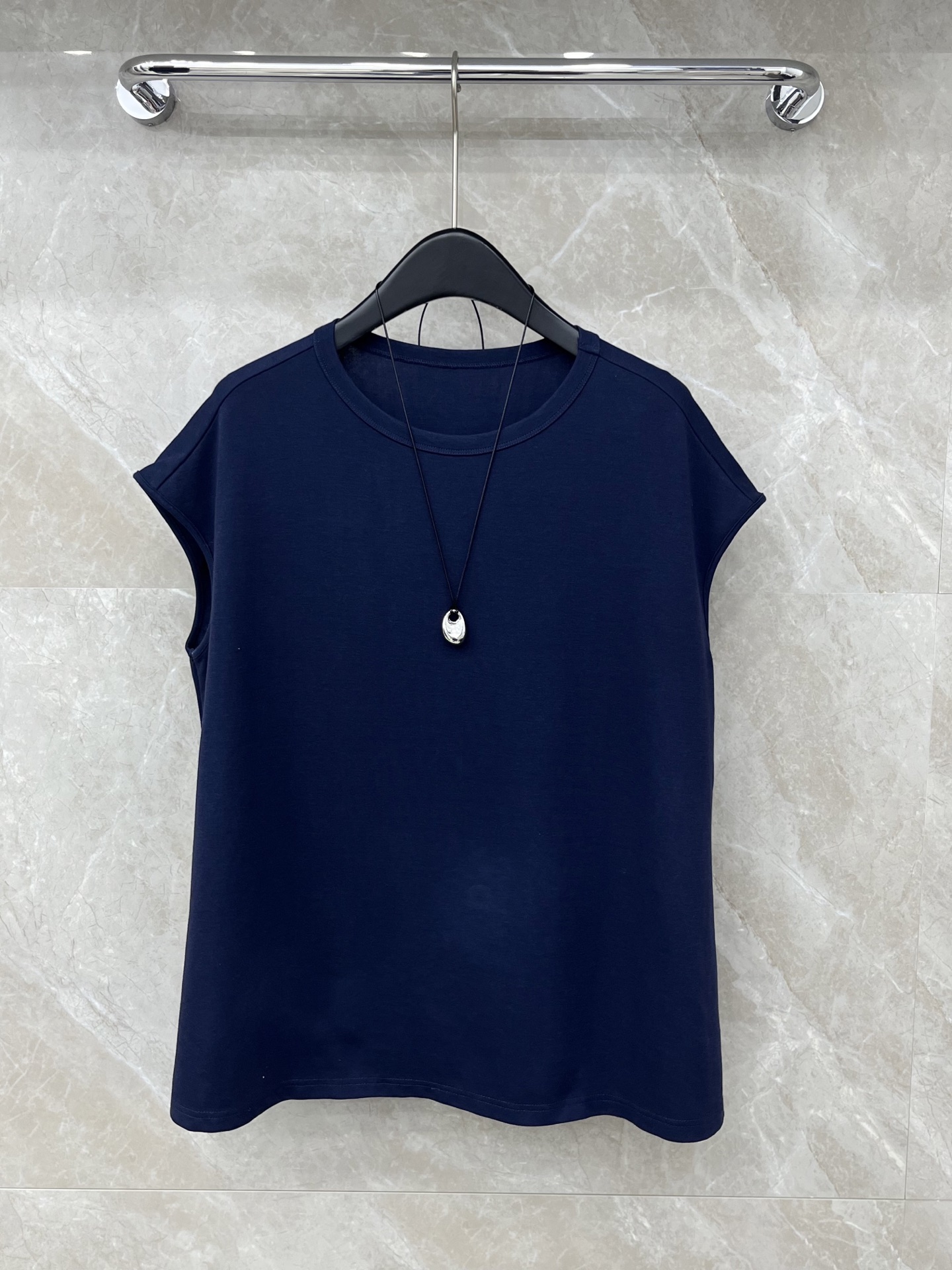 🛒𝐍𝐄𝐖 · 𝟐𝟎𝟐6/爆款现货原单品质 小众*｜2026新品短袖法式吊坠装饰T恤精致甜美风设计 高级肌