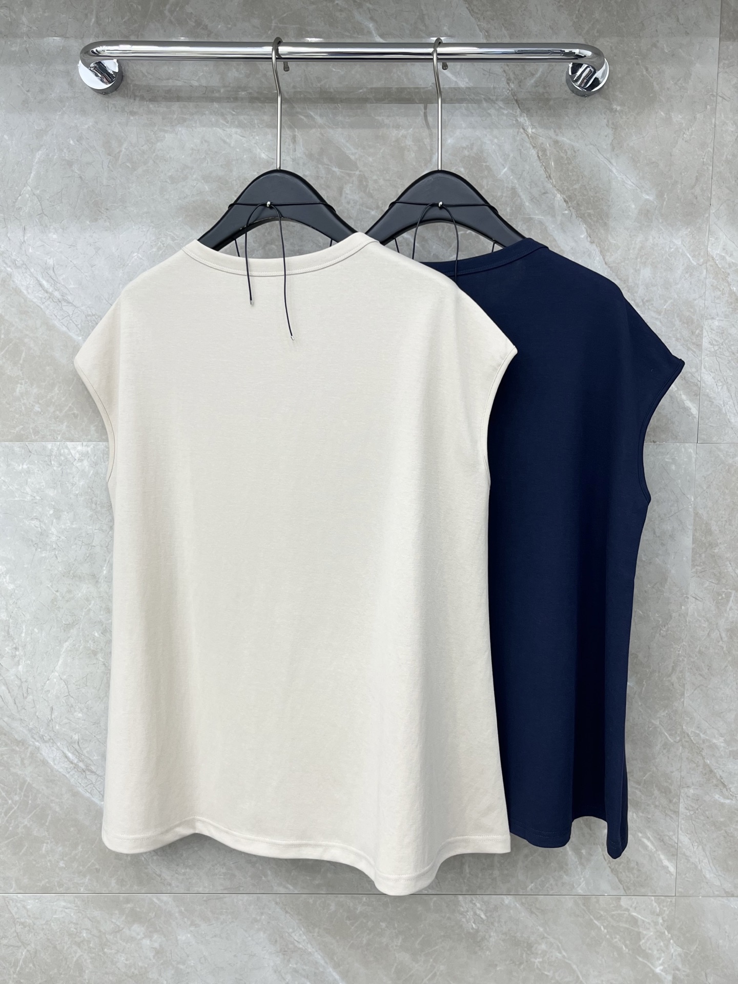 🛒𝐍𝐄𝐖 · 𝟐𝟎𝟐6/爆款现货原单品质 小众*｜2026新品短袖法式吊坠装饰T恤精致甜美风设计 高级肌