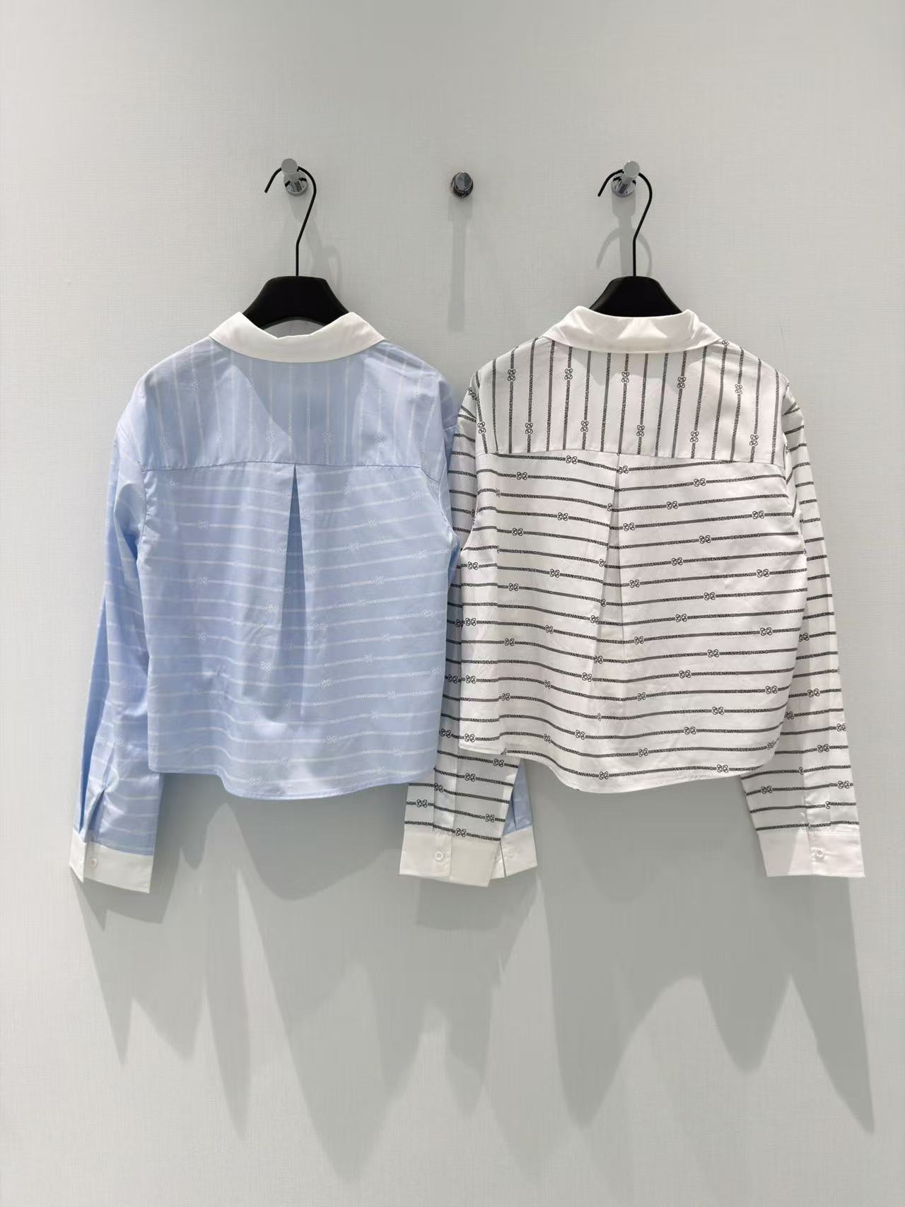 🛒𝐍𝐄𝐖 · 𝟐𝟎𝟐6/爆款现货【早春新款】小众｜2026条纹印花衬衫定制YB材质 舒适好穿 挺括有型 