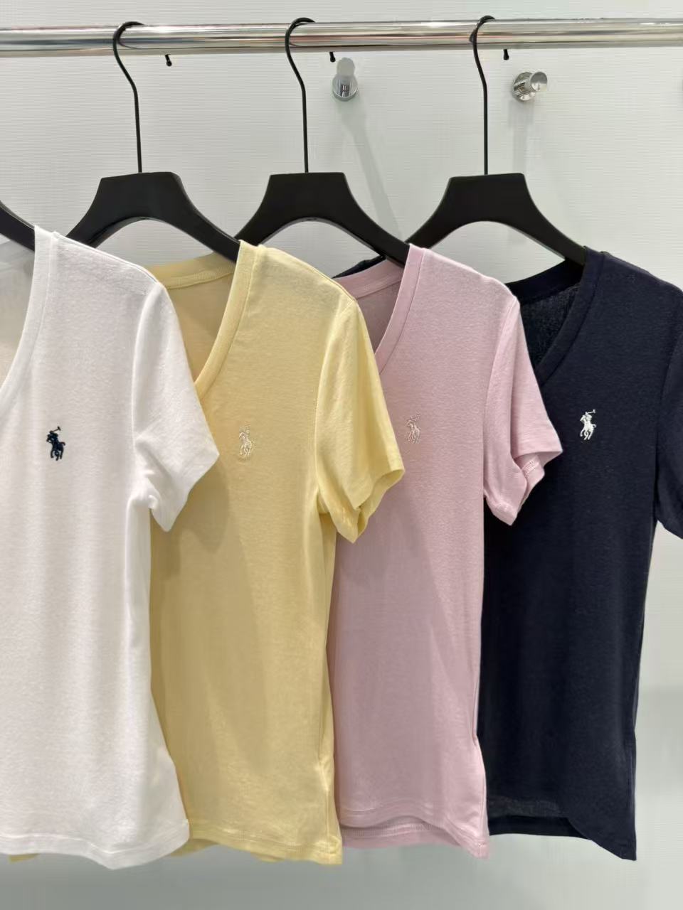 🛒𝐍𝐄𝐖 · 𝟐𝟎𝟐6/爆款现货原单品质 小众｜2026新品天丝𝑇𝑒𝑒定制YB材质 透气舒适 质感十足 