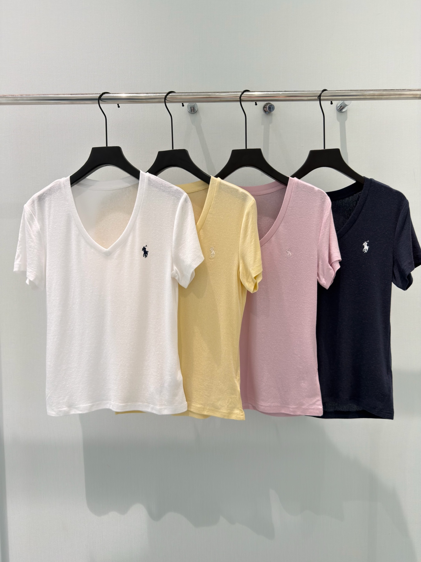 🛒𝐍𝐄𝐖 · 𝟐𝟎𝟐6/爆款现货原单品质 小众｜2026新品天丝𝑇𝑒𝑒定制YB材质 透气舒适 质感十足 