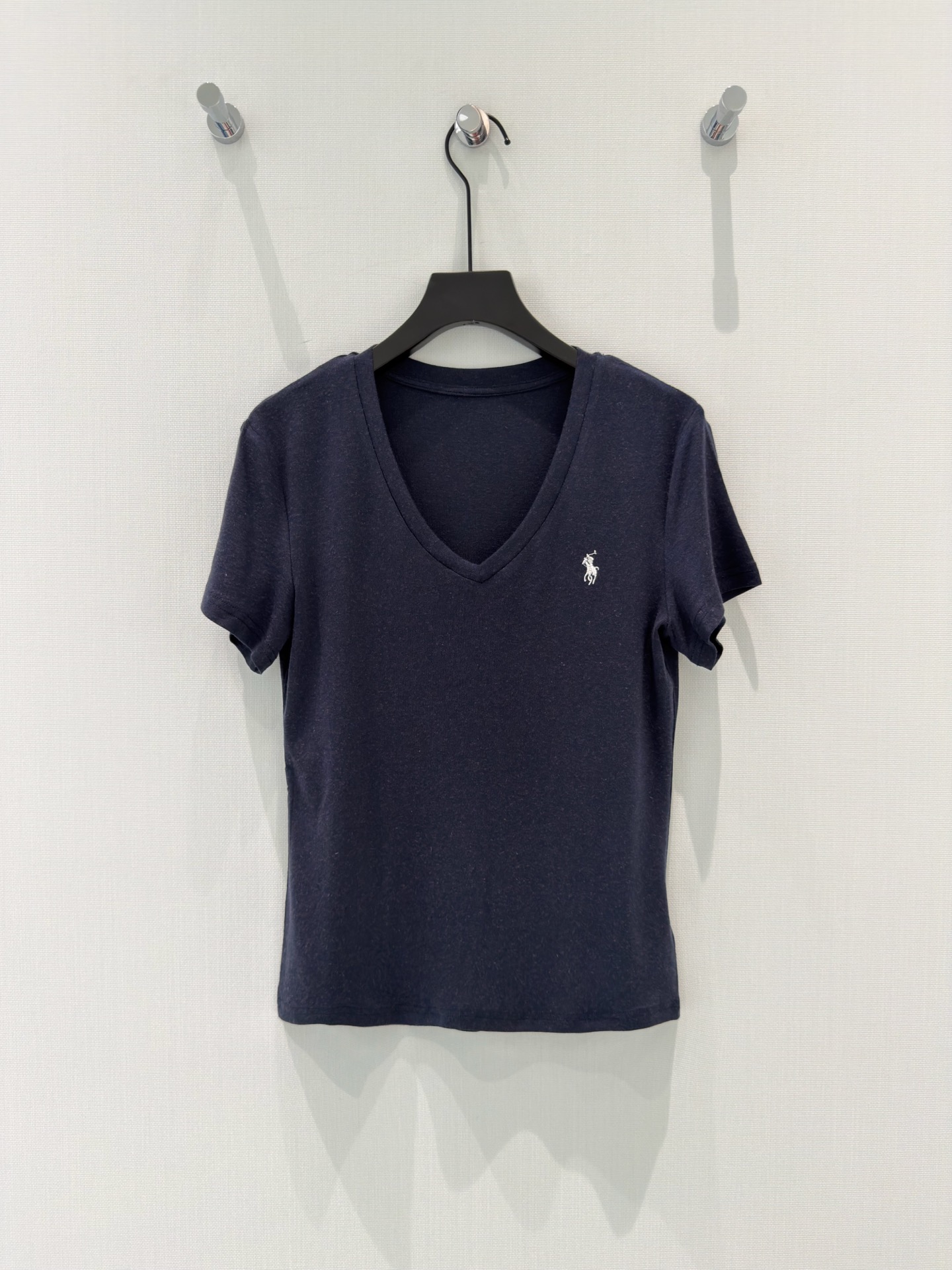 🛒𝐍𝐄𝐖 · 𝟐𝟎𝟐6/爆款现货原单品质 小众｜2026新品天丝𝑇𝑒𝑒定制YB材质 透气舒适 质感十足 