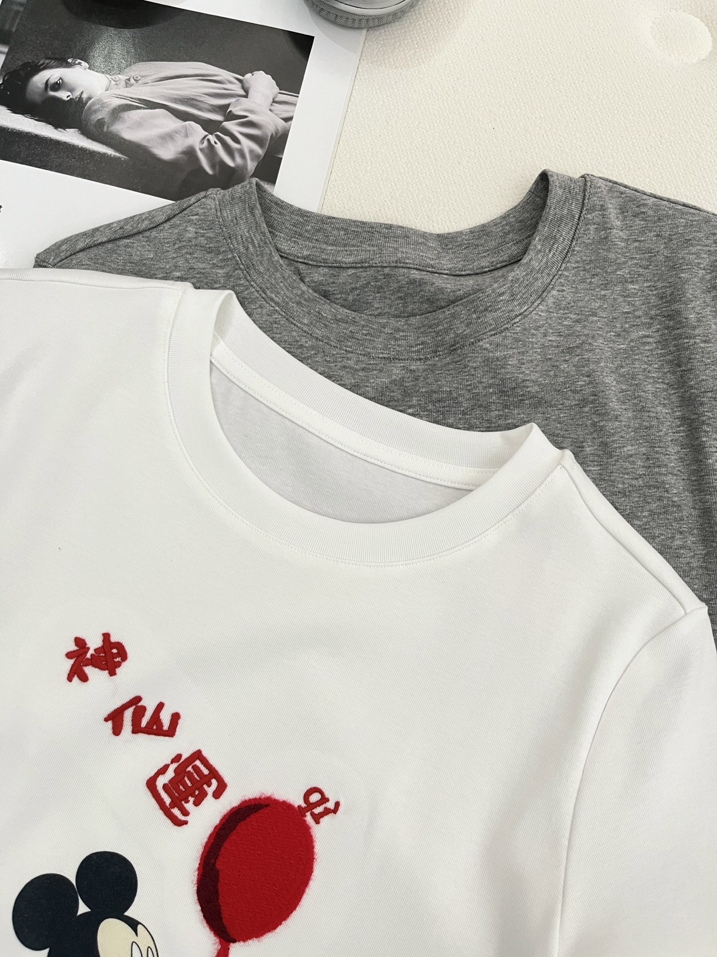 🛒𝐍𝐄𝐖 · 𝟐𝟎𝟐6/爆款现货【春夏上新】 设计师小众｜2026新款米奇限定刺绣工艺款弹力T恤高订面料