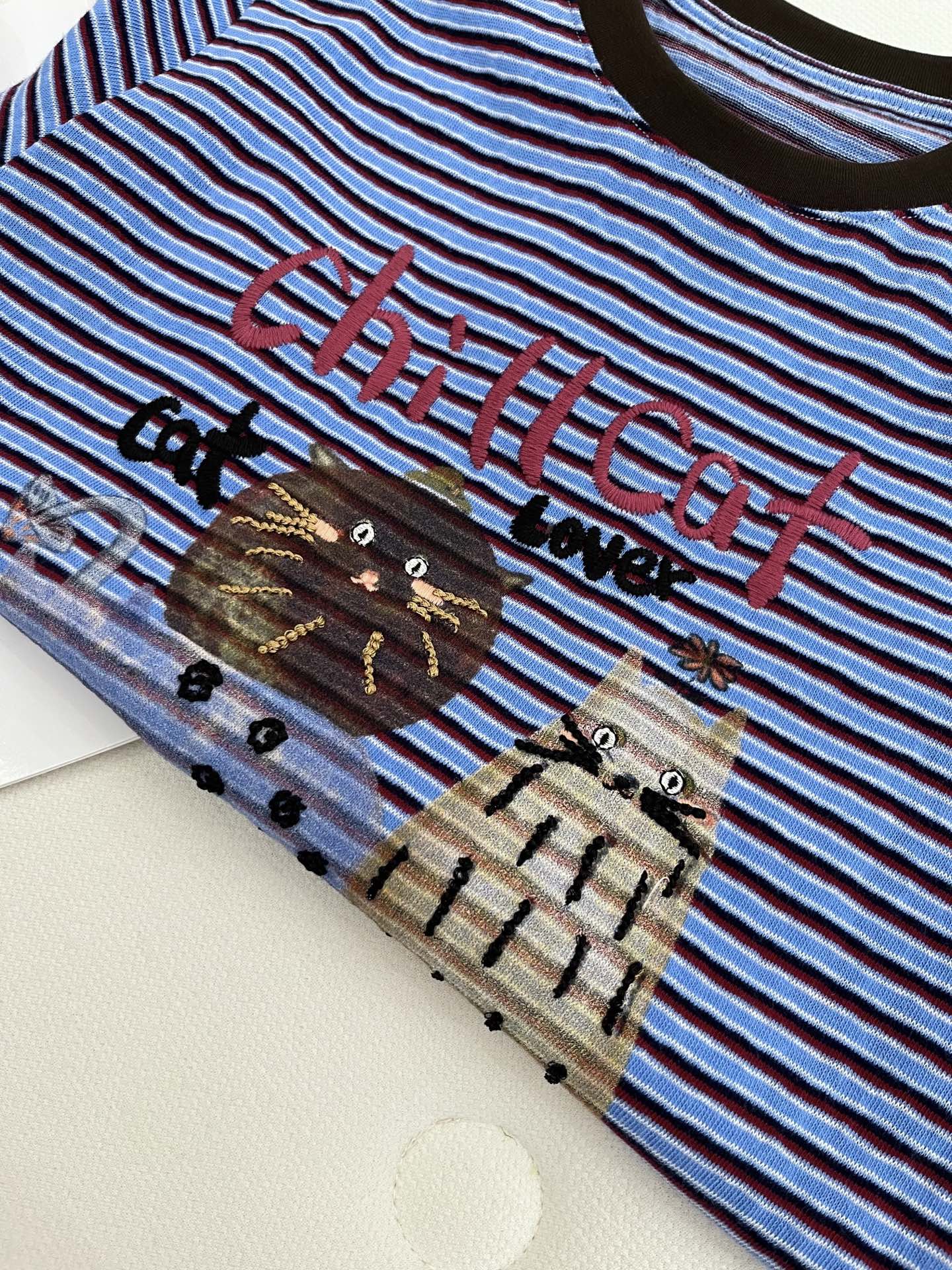 🛒𝐍𝐄𝐖 · 𝟐𝟎𝟐6/爆款现货【春夏上新】 设计师小众｜2026新款立体圈线刺绣工艺款弹力T恤高订面料