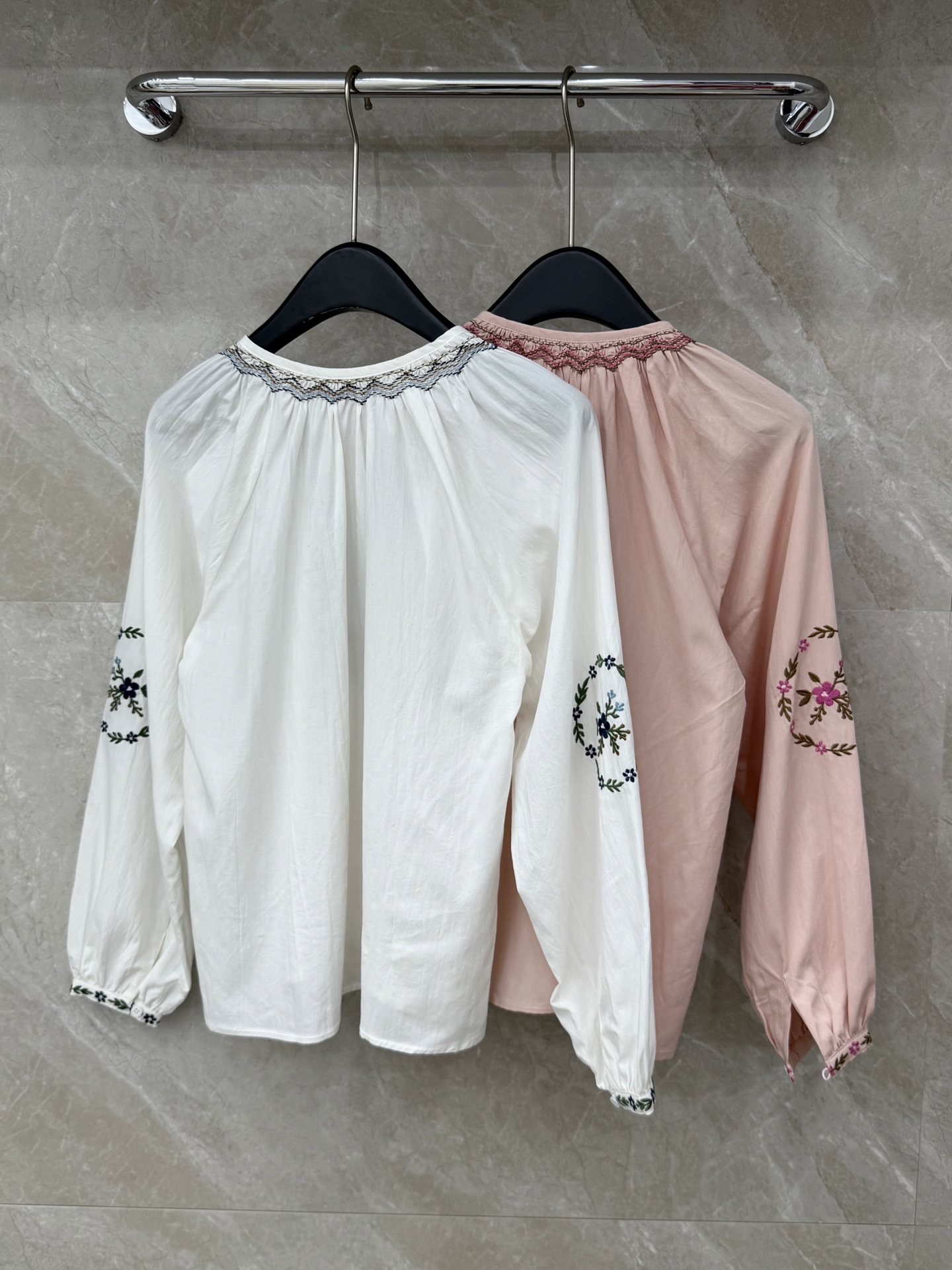 🛒𝐍𝐄𝐖 · 𝟐𝟎𝟐6/爆款现货原单品质 小众*｜2026新品刺绣衬衫精致版型，民族风设计，高级肌理细腻