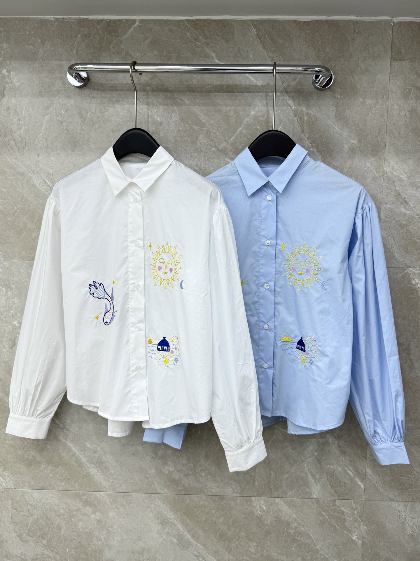 🛒𝐍𝐄𝐖 · 𝟐𝟎𝟐6/爆款现货原单品质 小众*｜2026新品刺绣衬衫精致版型，童趣设计，高级肌理细腻 