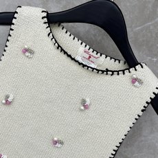 🛒𝐍𝐄𝐖 · 𝟐𝟎𝟐6/爆款现货设计师 小众|26新品重工手工针织背心王炸单品,精致常规版型上身巨显瘦 🛒𝐍𝐄𝐖 · 𝟐𝟎𝟐6/爆款现货设计师 小众|26新品重工手工针织背心王炸单品,精致常规版型上身巨显瘦
