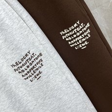 🛒𝐍𝐄𝐖 · 𝟐𝟎𝟐6/爆款现货【早春新款】设计师|女神同款休闲卫裤松紧抽绳设计,清新的色系 亲肤的面 🛒𝐍𝐄𝐖 · 𝟐𝟎𝟐6/爆款现货【早春新款】设计师|女神同款休闲卫裤松紧抽绳设计,清新的色系 亲肤的面