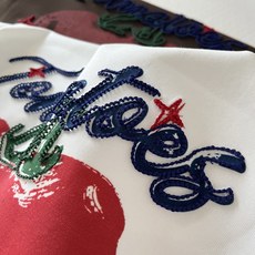 🛒𝐍𝐄𝐖 · 𝟐𝟎𝟐6/爆款现货【春夏上新】 设计师小众|2026新款撞色立体盘花刺绣工艺款弹力T恤高订 🛒𝐍𝐄𝐖 · 𝟐𝟎𝟐6/爆款现货【春夏上新】 设计师小众|2026新款撞色立体盘花刺绣工艺款弹力T恤高订