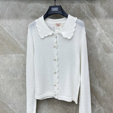 🛒𝐍𝐄𝐖 · 𝟐𝟎𝟐6/爆款现货设计师 小众|26新品翻边手钩花钻扣针织开衫王炸单品,精致常规版型上身 🛒𝐍𝐄𝐖 · 𝟐𝟎𝟐6/爆款现货设计师 小众|26新品翻边手钩花钻扣针织开衫王炸单品,精致常规版型上身