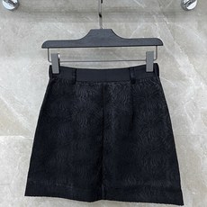 🛒𝐍𝐄𝐖 · 𝟐𝟎𝟐6/爆款现货【春夏上新】小众*|26新款亮色提花A字半裙爆单款 气质女神必入 高订 🛒𝐍𝐄𝐖 · 𝟐𝟎𝟐6/爆款现货【春夏上新】小众*|26新款亮色提花A字半裙爆单款 气质女神必入 高订