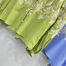 🛒𝐍𝐄𝐖 · 𝟐𝟎𝟐6/爆款现货原单品质 小众*|2026新品重工刺绣衬衫精致版型,条纹设计,高级肌理细 🛒𝐍𝐄𝐖 · 𝟐𝟎𝟐6/爆款现货原单品质 小众*|2026新品重工刺绣衬衫精致版型,条纹设计,高级肌理细