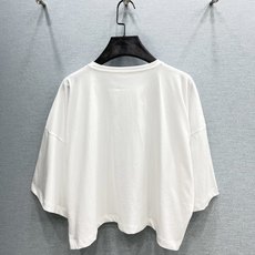 🛒𝐍𝐄𝐖 · 𝟐𝟎𝟐6/爆款现货原单品质 小众|2026重工水溶刺绣T恤蝙蝠袖设计 定制YB进口材质 🛒𝐍𝐄𝐖 · 𝟐𝟎𝟐6/爆款现货原单品质 小众|2026重工水溶刺绣T恤蝙蝠袖设计 定制YB进口材质