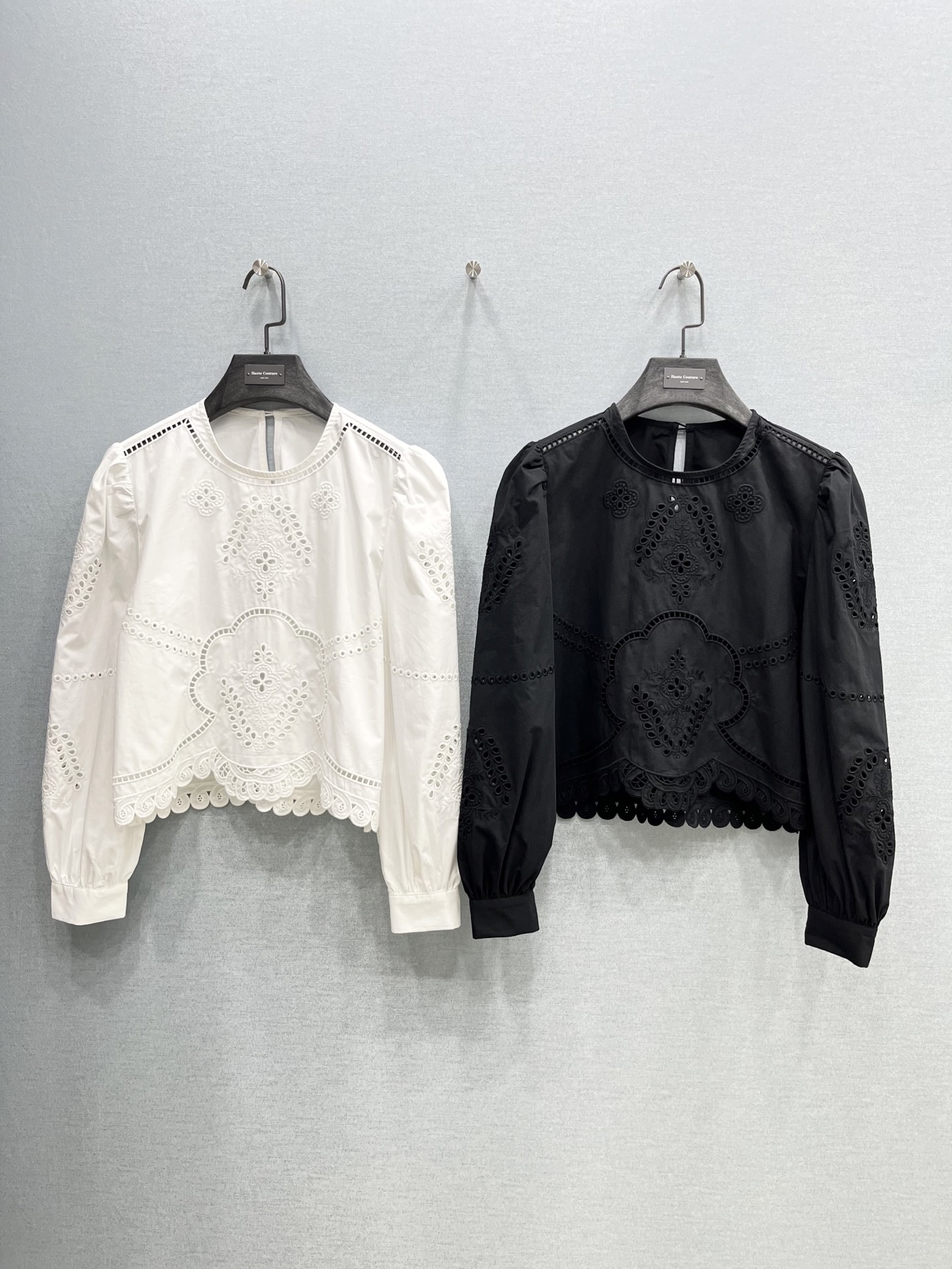 🛒𝐍𝐄𝐖 · 𝟐𝟎𝟐6/爆款现货原单品质 小众*｜2026新品重工镂空刺绣衬衫精致版型，条纹设计，高级肌